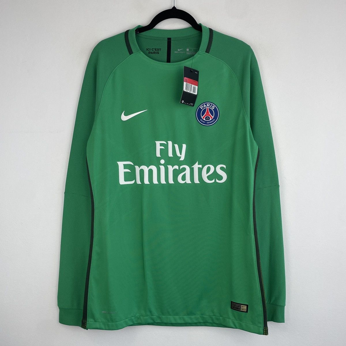 Paris Saint-Germain Nike Aeroswift Authentic Jersey PSG sz L