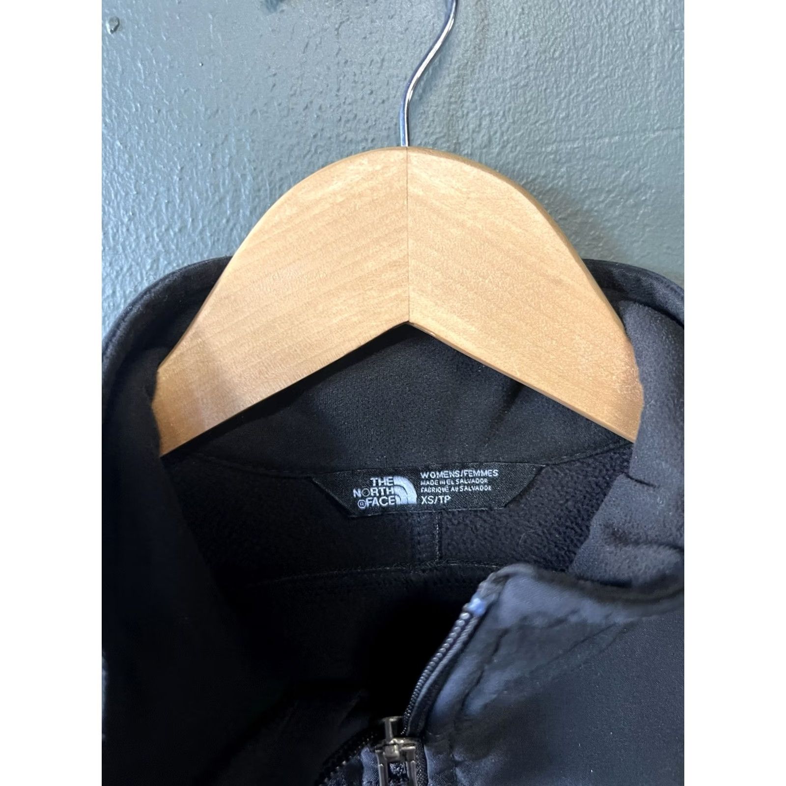 The North Face The North Face Womens Softshell Full Zip Outdoor Snow Jacket XS Black Size XS / US 0-2 / IT 36-38 - 3 Thumbnail