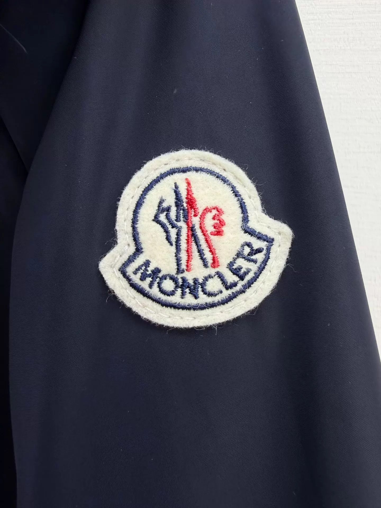 Moncler Moncler Shell Jacket 00 (worn once) Size XXS / US 00 / IT 34 - 2 Thumbnail