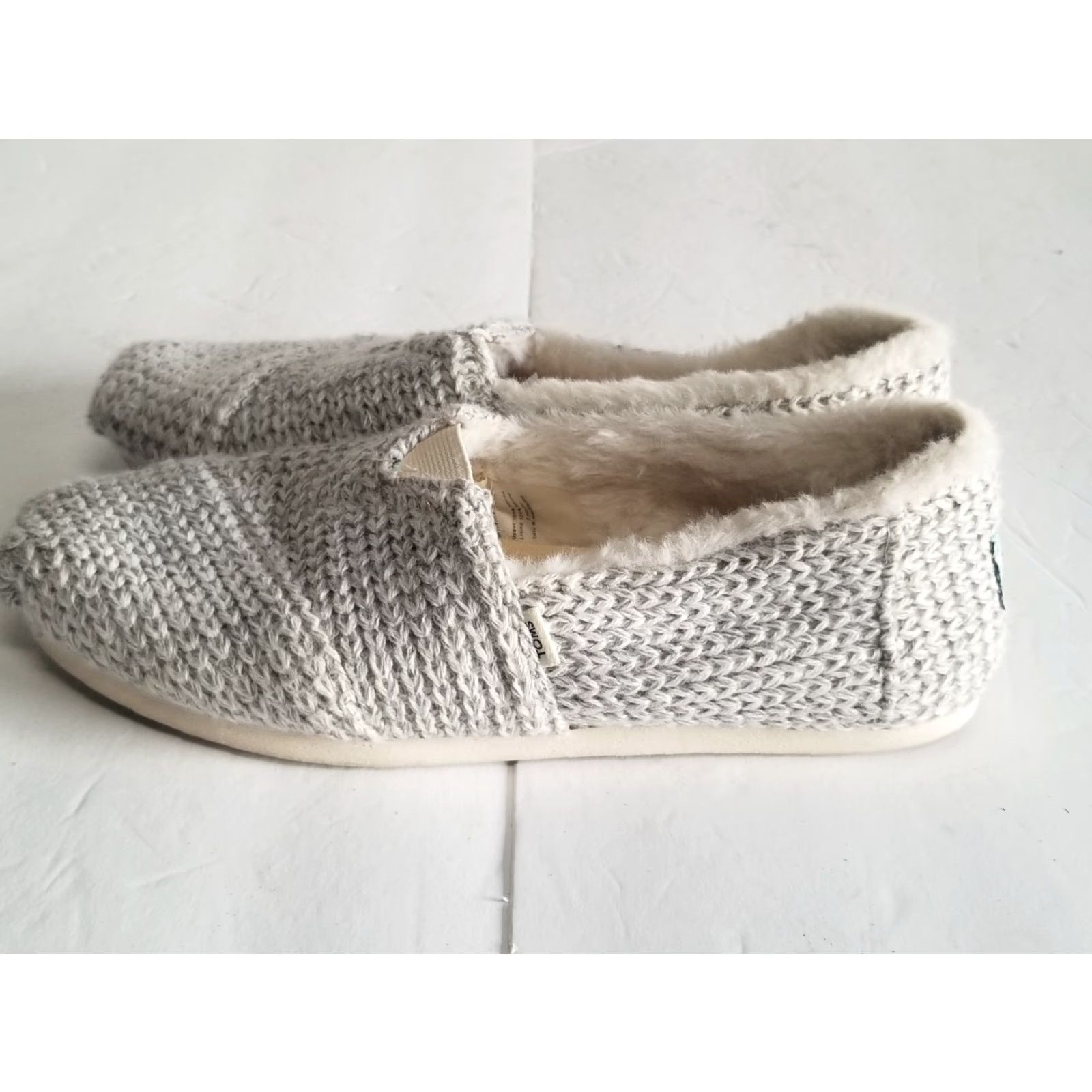 Toms TOMS Plaid Slip On Slippers Women 7.5 Gray Faux Shearling Flat Loafer Size US 8 / IT 38 - 5 Thumbnail