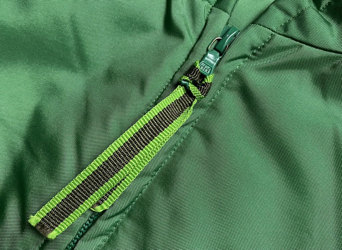 Miu Miu 99SS Utility Nylon Vest Size S / US 4 / IT 40 - 4 Thumbnail
