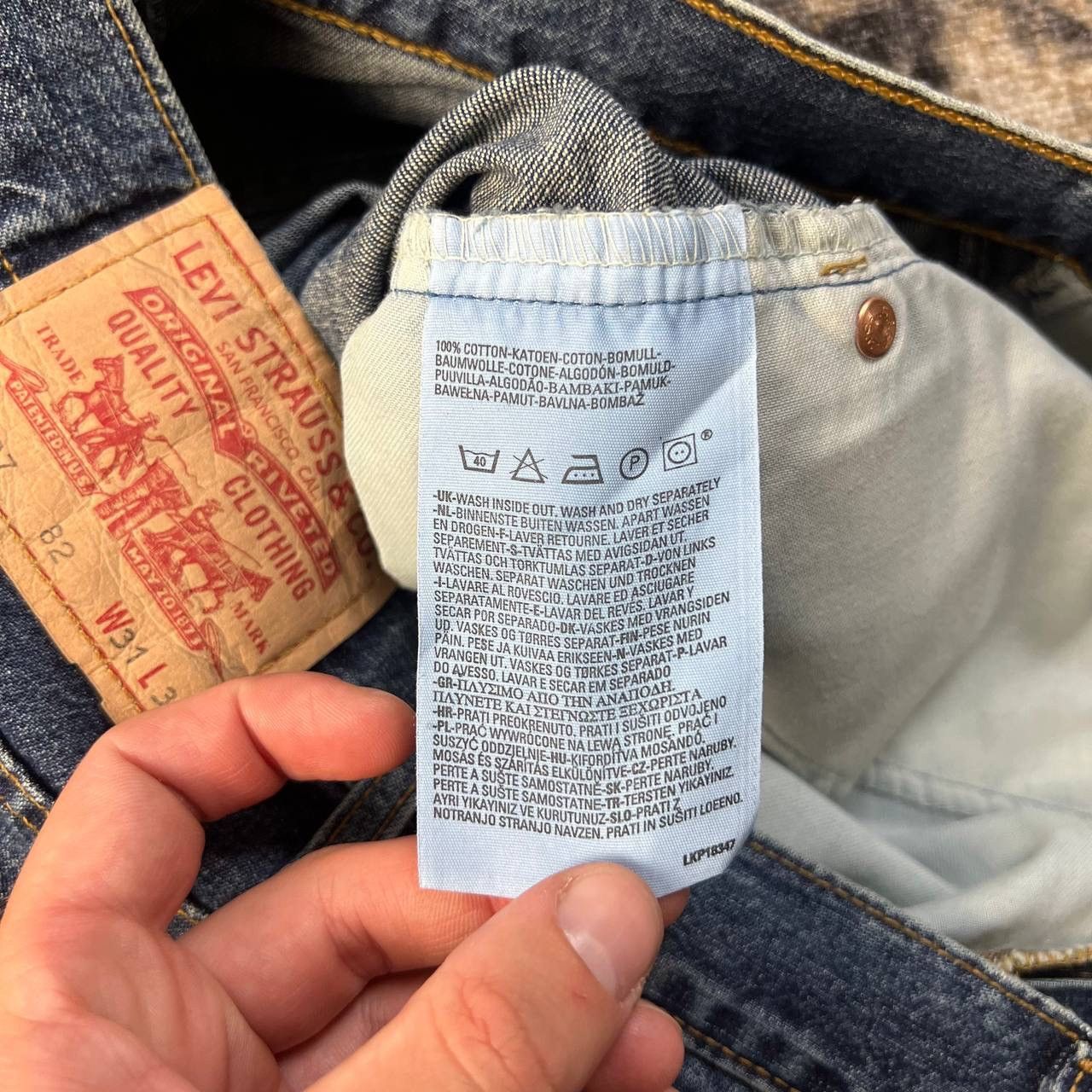 Levi's 587 Levis Vintage Y2K Rare Without Pockets Baggy Denim Jeans Size US 31 - 8 Thumbnail