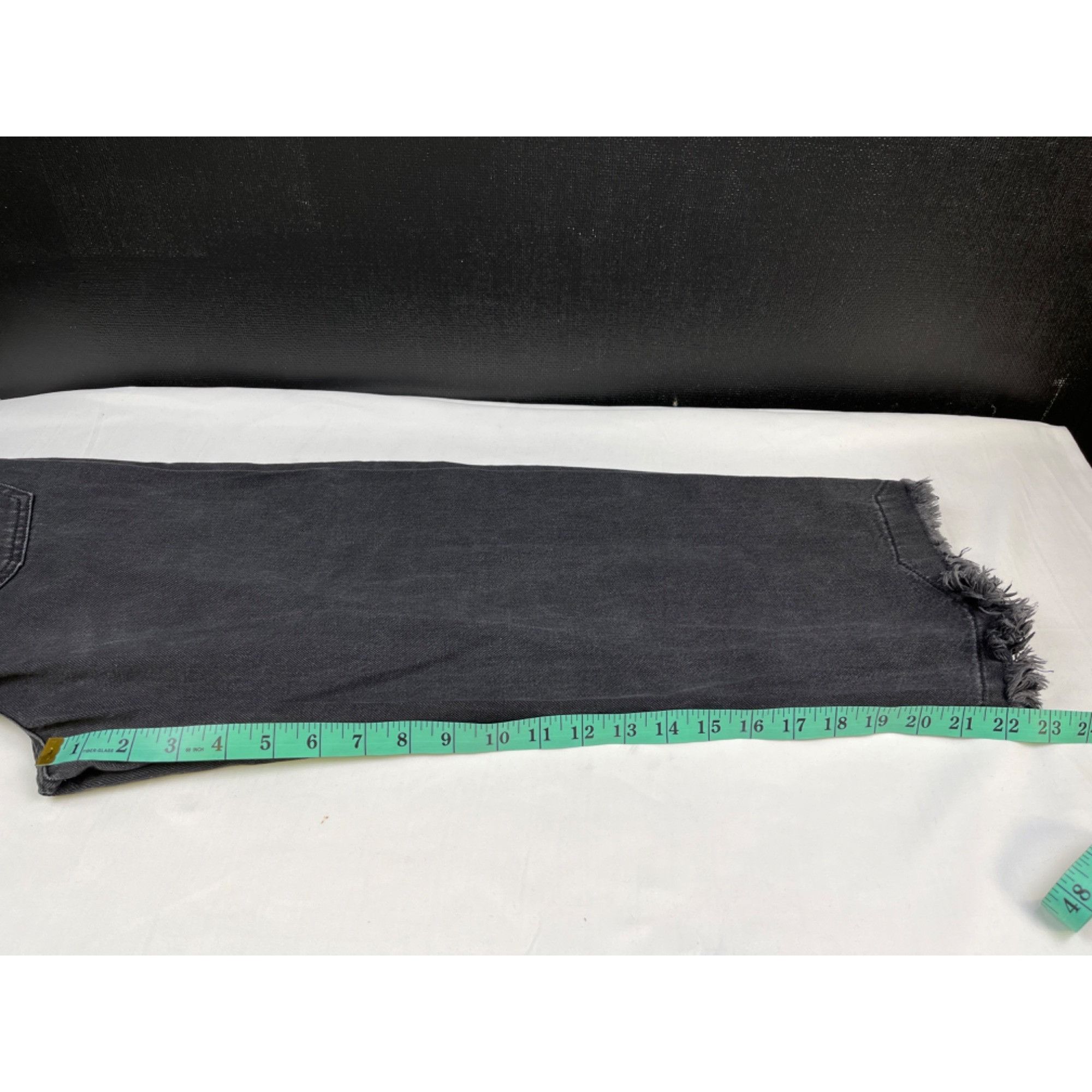 Zara Zara Women's Black Jeans/Wide Leg/Button Fly Sz 8 SKU 4220 Size 30" / US 8 / IT 44 - 9 Thumbnail