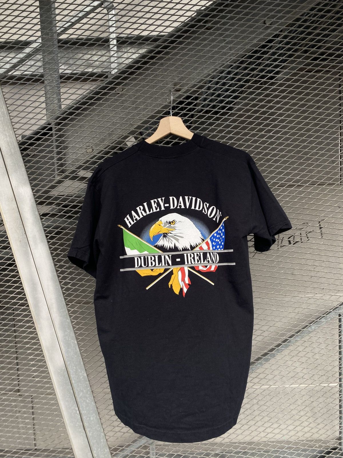 Harley Davidson Vintage Harley-Davidson Dublin Ireland Back Logo T-Shirt Size US M / EU 48-50 / 2 - 6 Thumbnail