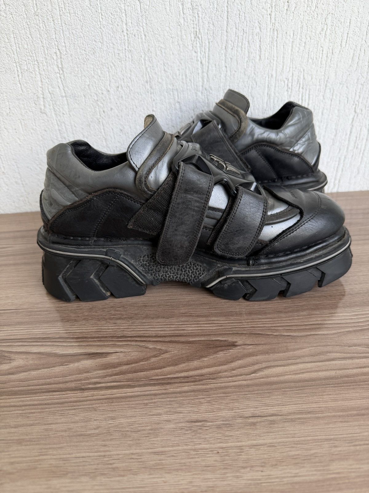 New Rock Rare❗️❗️Ankle metallic Boots like swear Size US 11 / EU 44 - 12 Thumbnail