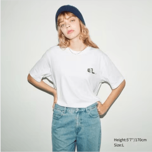 Japanese Brand Uniqlo X KAWS T-Shirt TEE Size US XXL / EU 58 / 5 - 8 Thumbnail