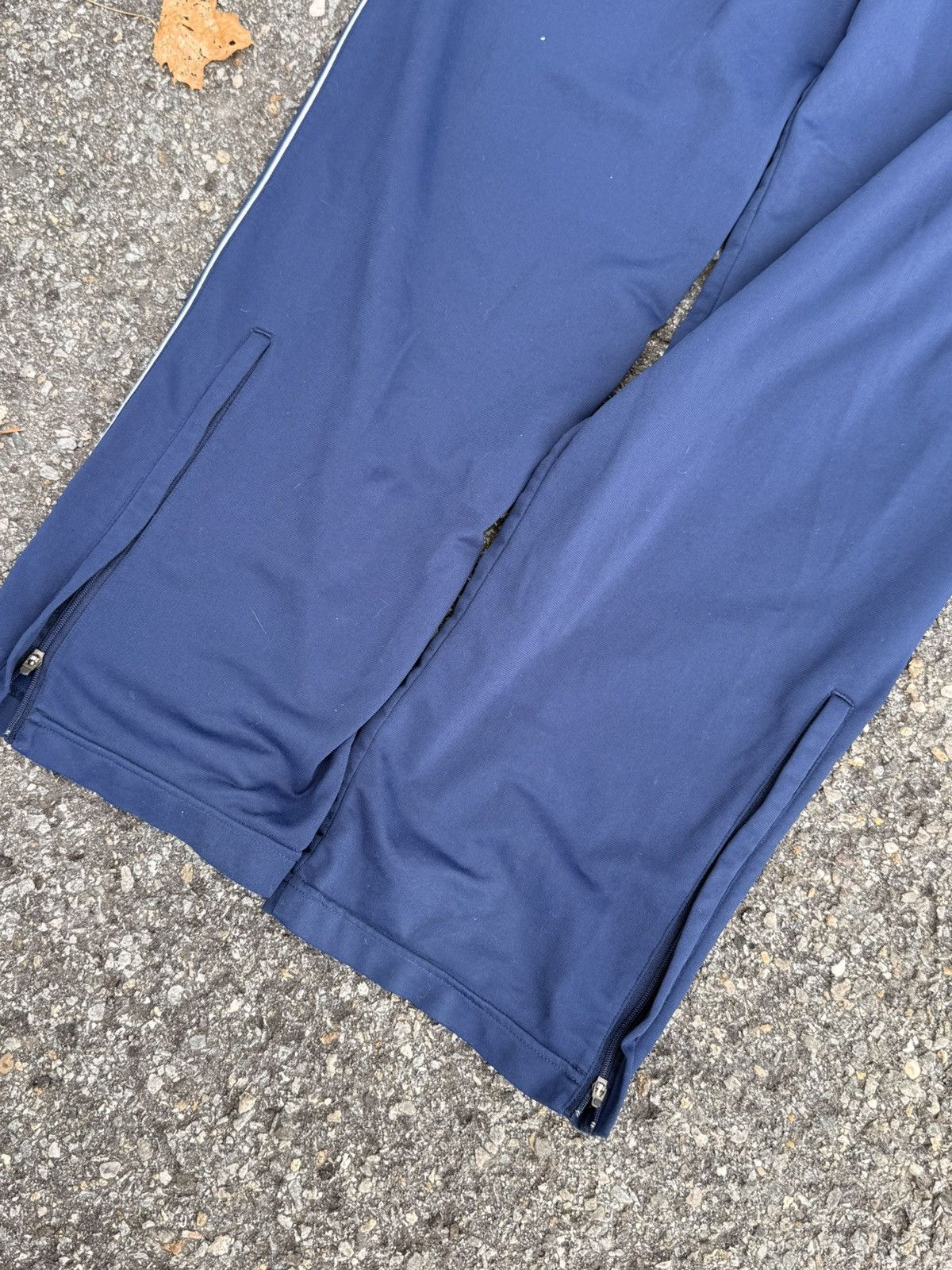 Nike Vintage Nike stripped sweatpants Size US 32 / EU 48 - 5 Thumbnail