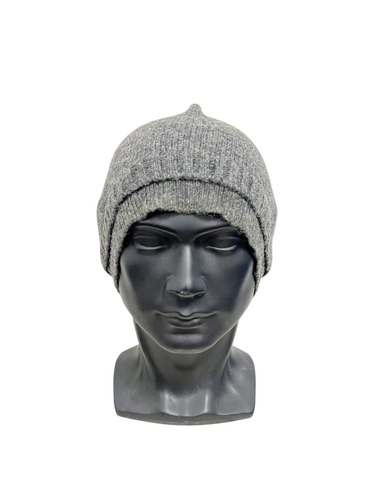 Zara ZARA Plain Beanie Hat Size ONE SIZE - 1 Thumbnail