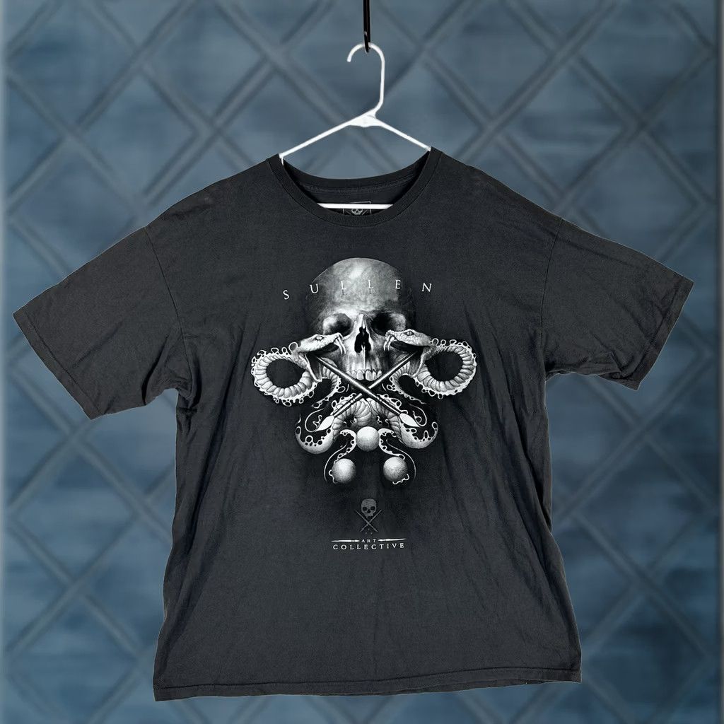 Vintage Sullen Art Collective T-Shirt Mens XL Short Sleeve Gray Kraken Skull Graphic Tee Size US XL / EU 56 / 4 - 1 Thumbnail
