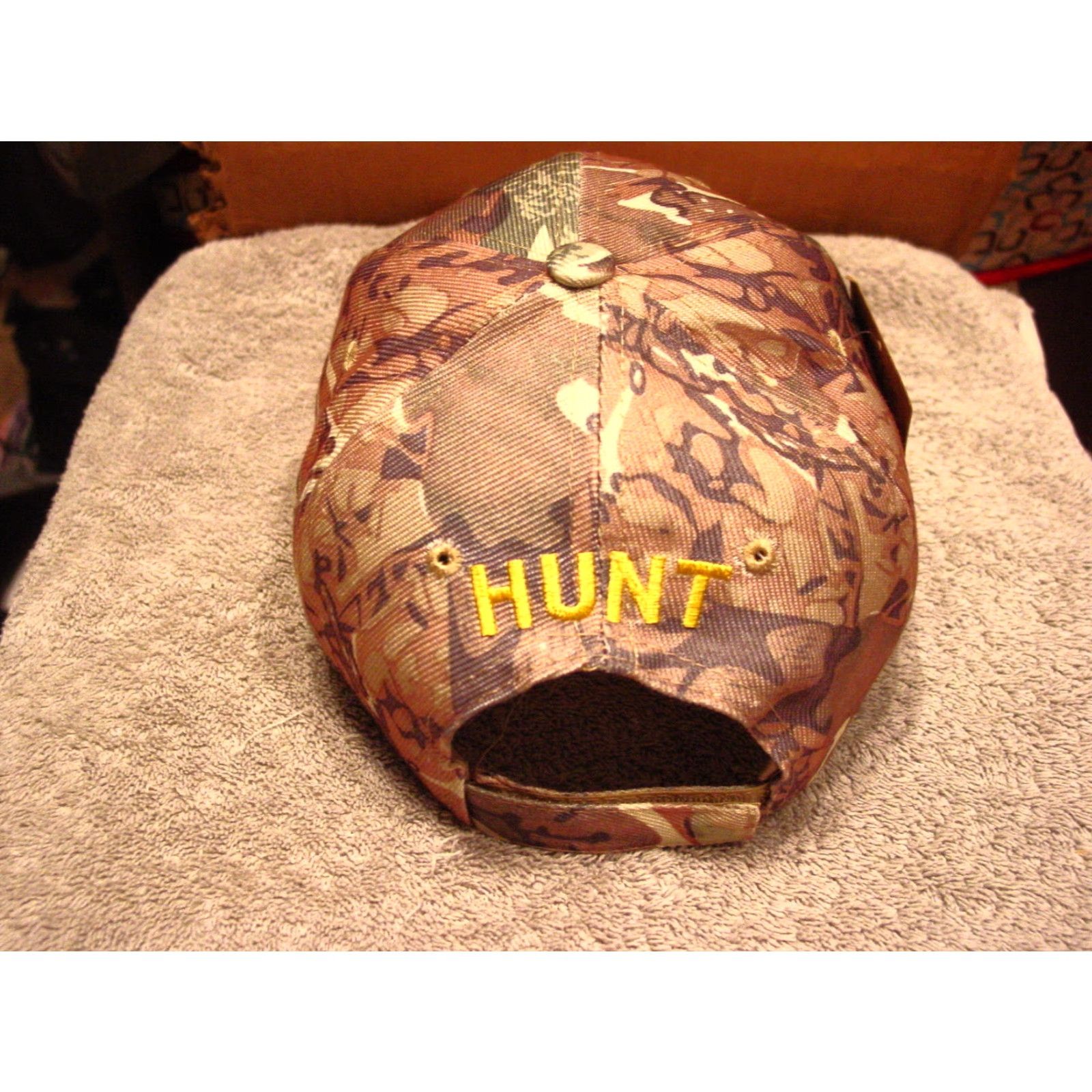 Born VINTAGE Camouflage Baseball Cap BORN TO HUNT FORCED TO WORK Adjustable Hunting Mens Size ONE SIZE - 2 Thumbnail