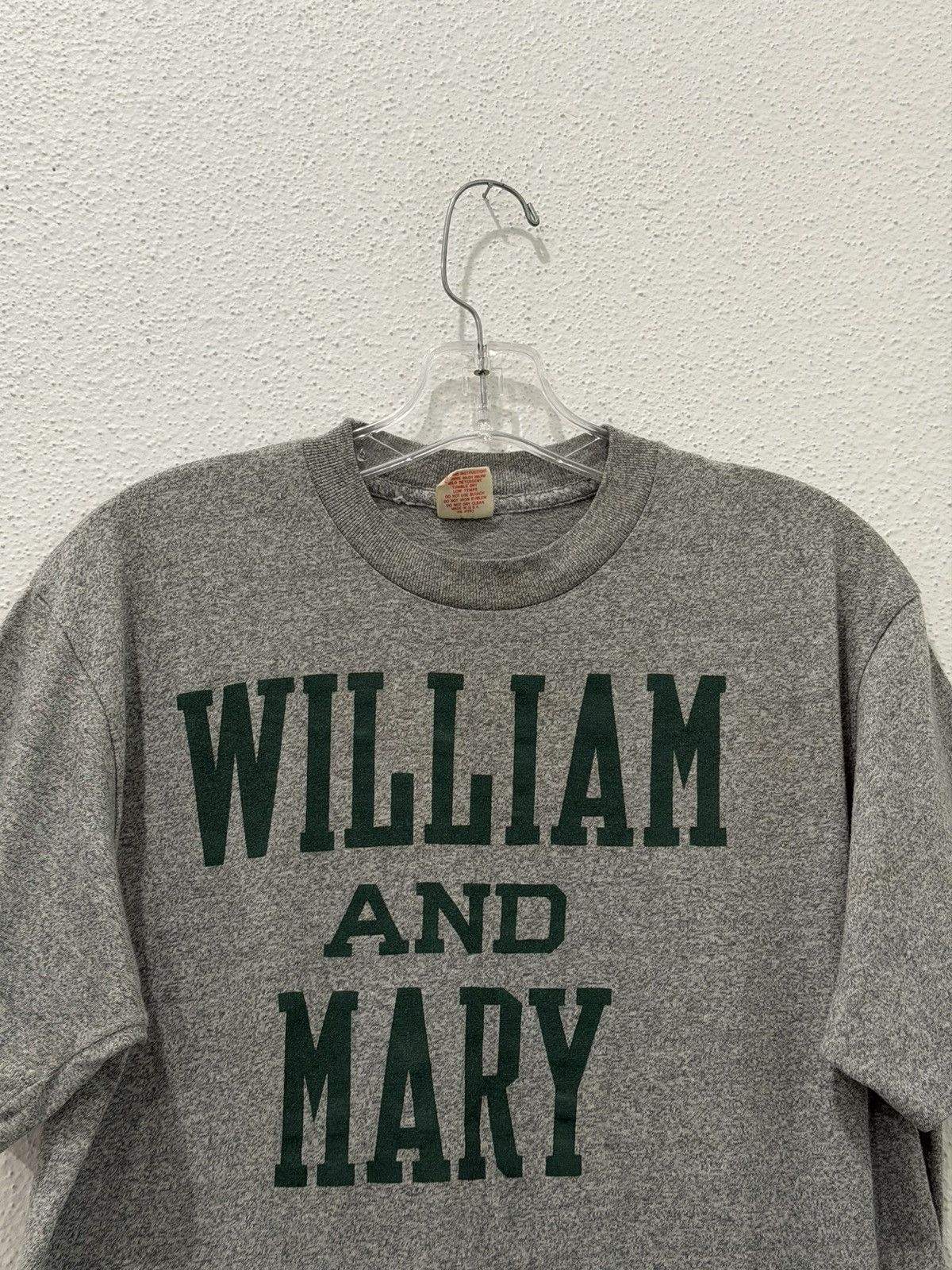 Vintage Vintage 70s William and Mary University Tshirt Paper Thin xL Size US XL / EU 56 / 4 - 2 Thumbnail