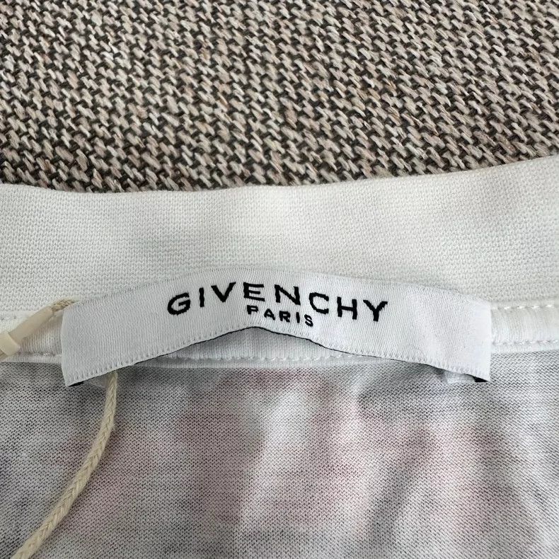 Givenchy Givenchy Butterfly Printed Short Sleeve T-shirt Size US XS / EU 42 / 0 - 4 Thumbnail
