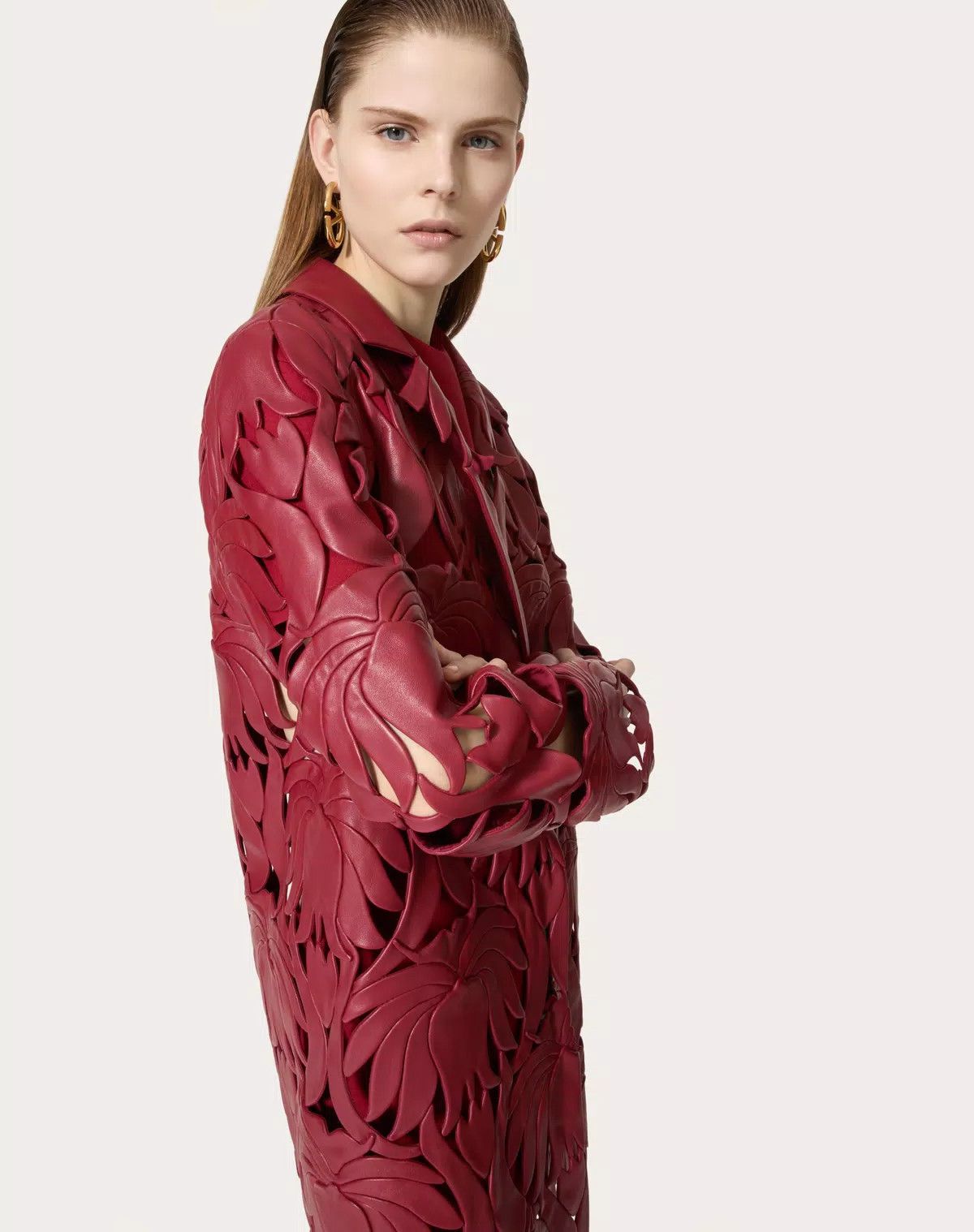 Valentino o1s1wg110525 Embroidered Atlas Nappa Coat in Red Size M / US 6-8 / IT 42-44 - 7 Thumbnail