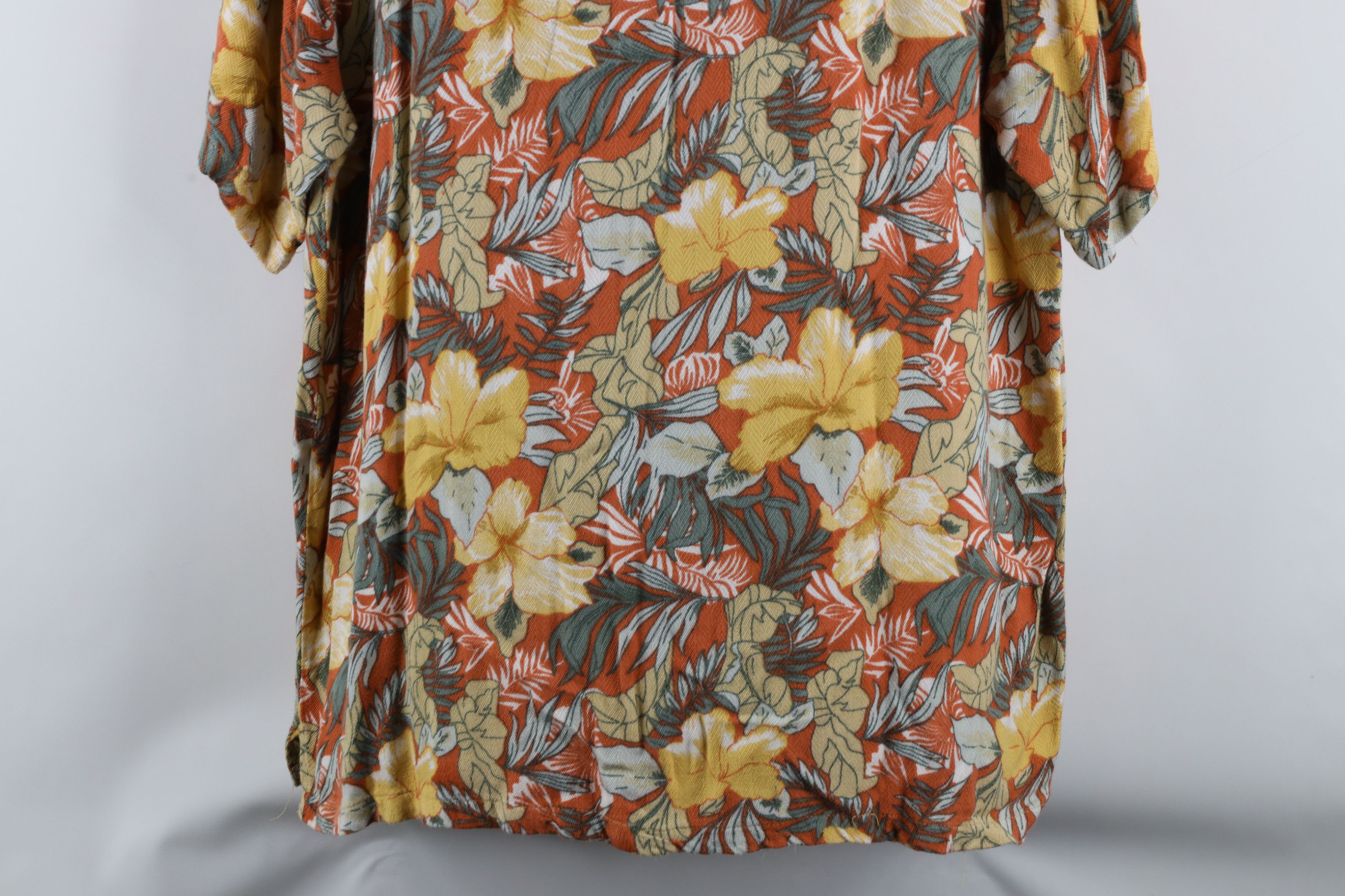 Vintage Vintage 90s Streetwear Hawaiian Camp Collar Button Shirt Size US L / EU 52-54 / 3 - 9 Thumbnail