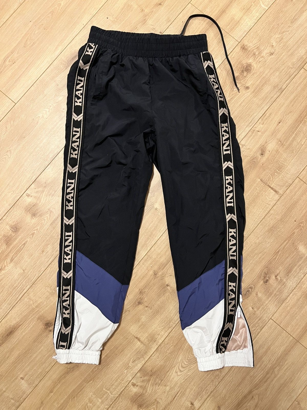 Karl Kani Karl Kani sweatpants Size 25" / US 0 / IT 36 - 1 Thumbnail