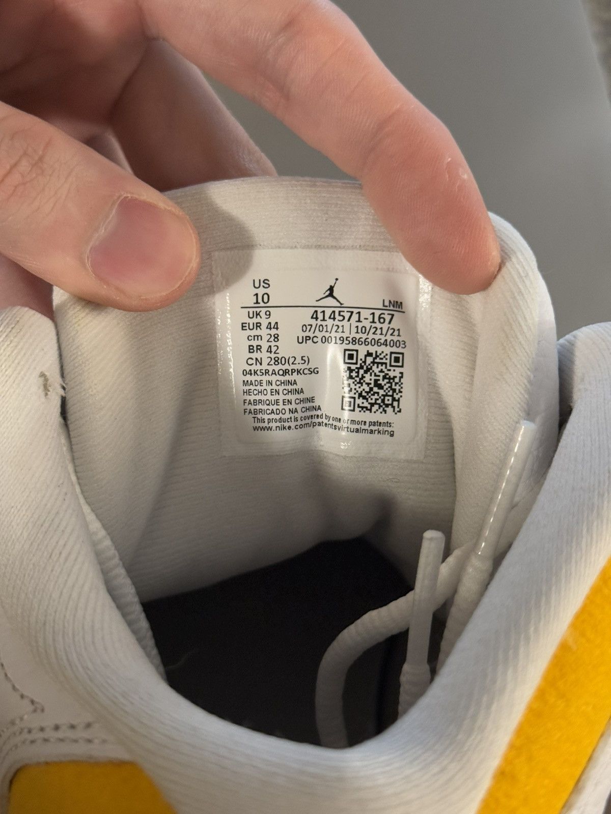 Jordan Brand × Nike Jordan 13 De Sol Size 10 Pre Owned With Box Clean 🧼 Size US 10 / EU 43 - 8 Thumbnail
