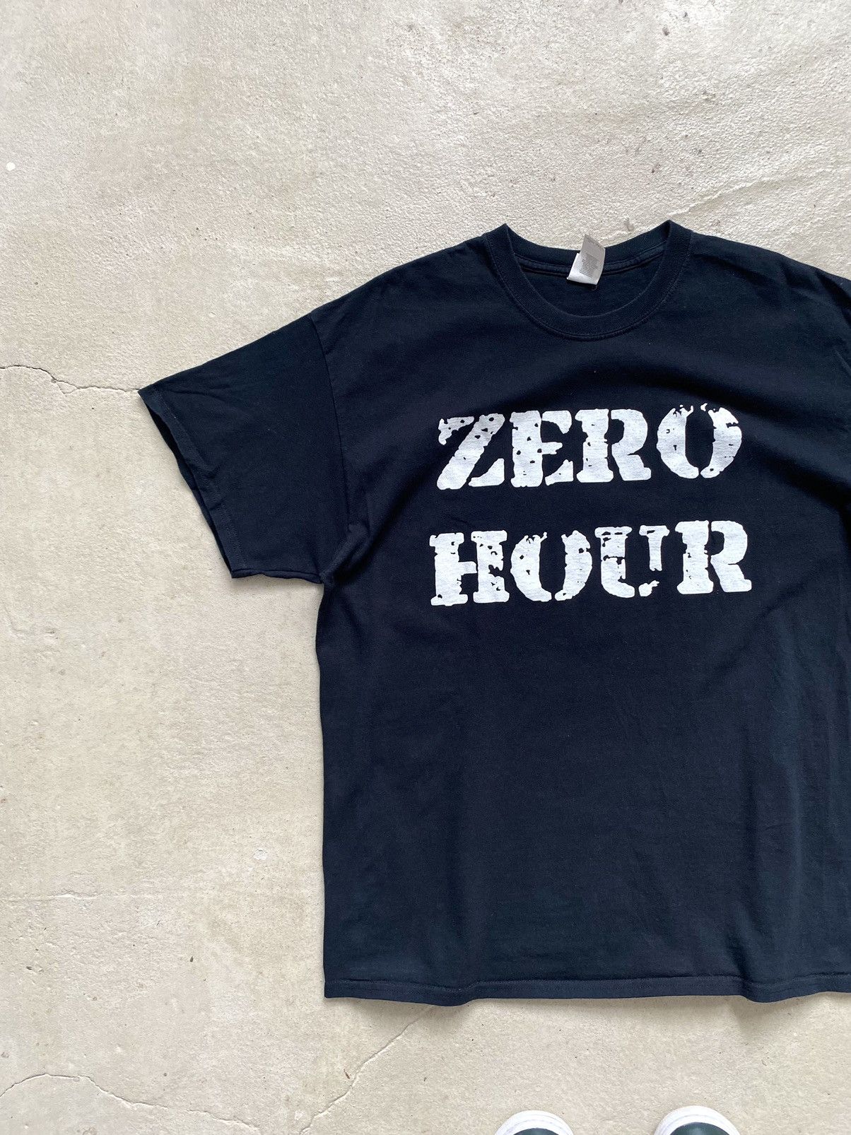 Vintage Vintage Zero Skateboards T Shirt Print Tee Hook-ups Size US XL / EU 56 / 4 - 2 Thumbnail