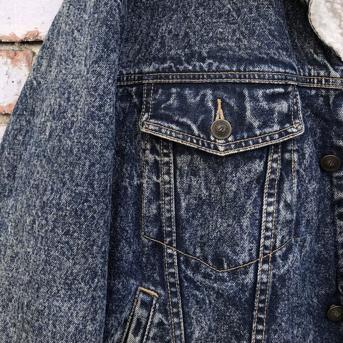Vintage Vintage Denim Blue washed Lined Sherpa Jacket By Express Size US L / EU 52-54 / 3 - 3 Thumbnail