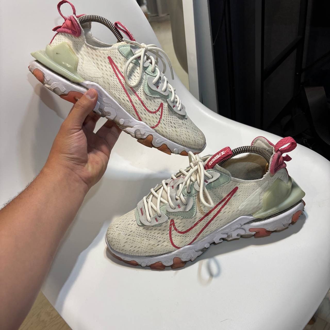 Nike Women’s Nike react shoes Size:41 (UK 7) Size US 9.5 / IT 39.5 - 1 Thumbnail