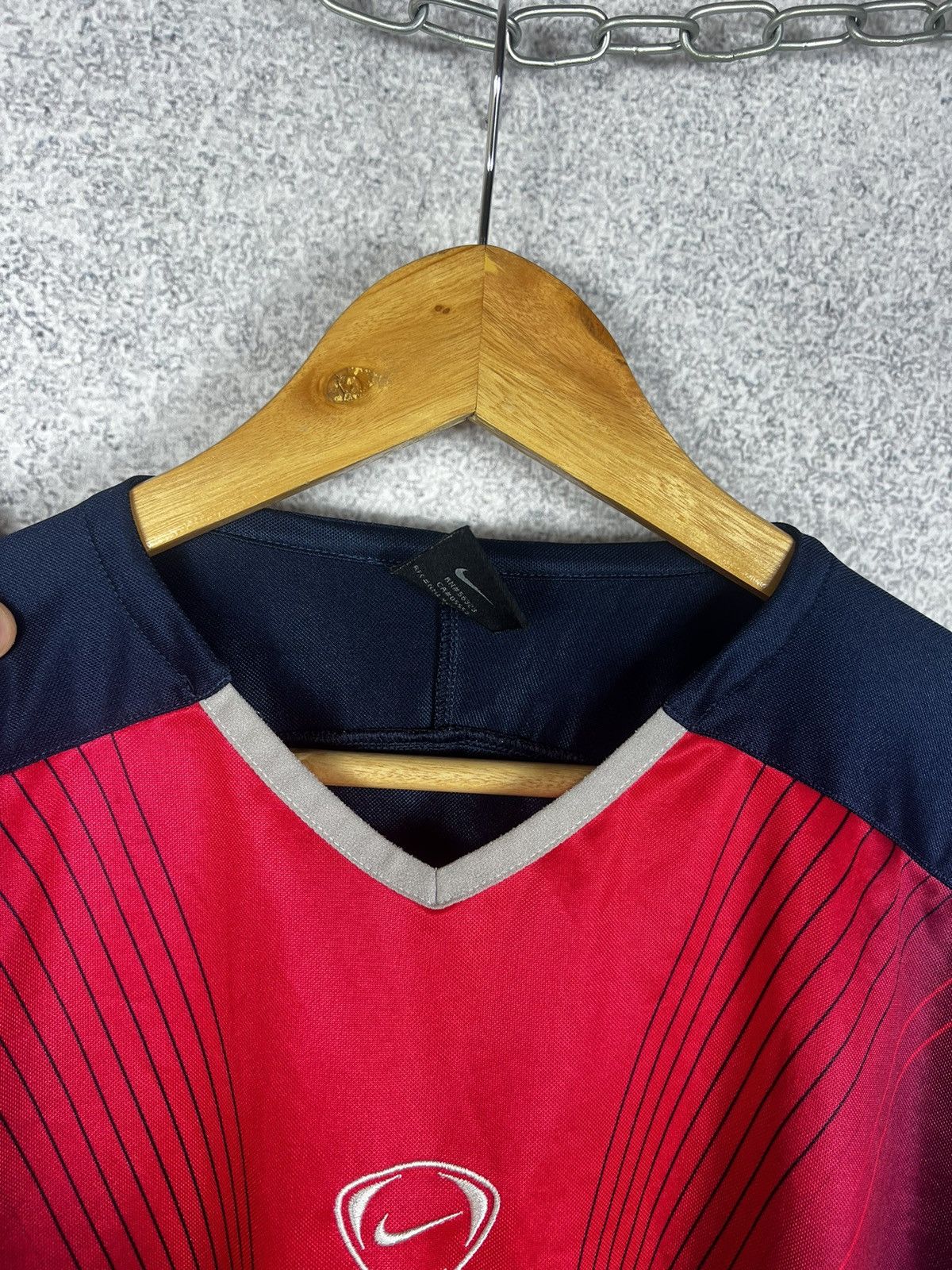 Nike Vintage Nike Center Swoosh Logo Tee Size US XL / EU 56 / 4 - 5 Thumbnail