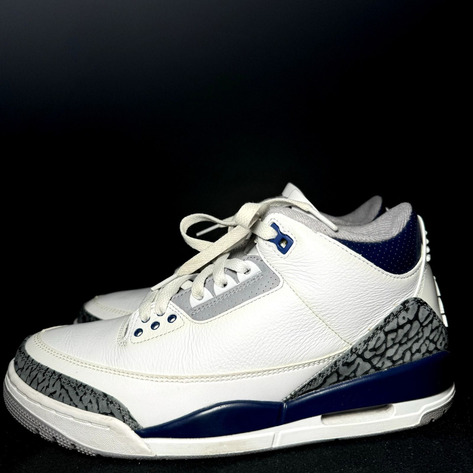 Jordan Brand × Nike Size 8.5 - Nike Air Jordan 3 Retro Midnight Navy Men's Shoes Size US 8.5 / EU 41-42 - 9 Thumbnail
