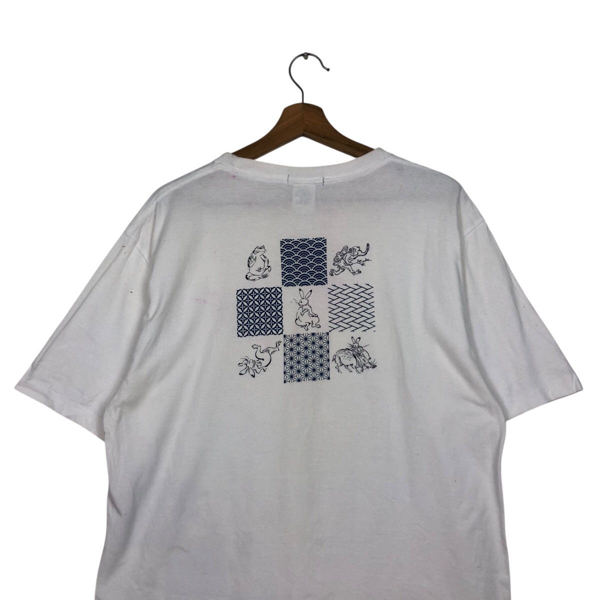 Japanese Brand 📌Vintage Short Sleeve Tee Kurashiriya Big Logo Issey Miyake Size US XL / EU 56 / 4 - 11 Thumbnail
