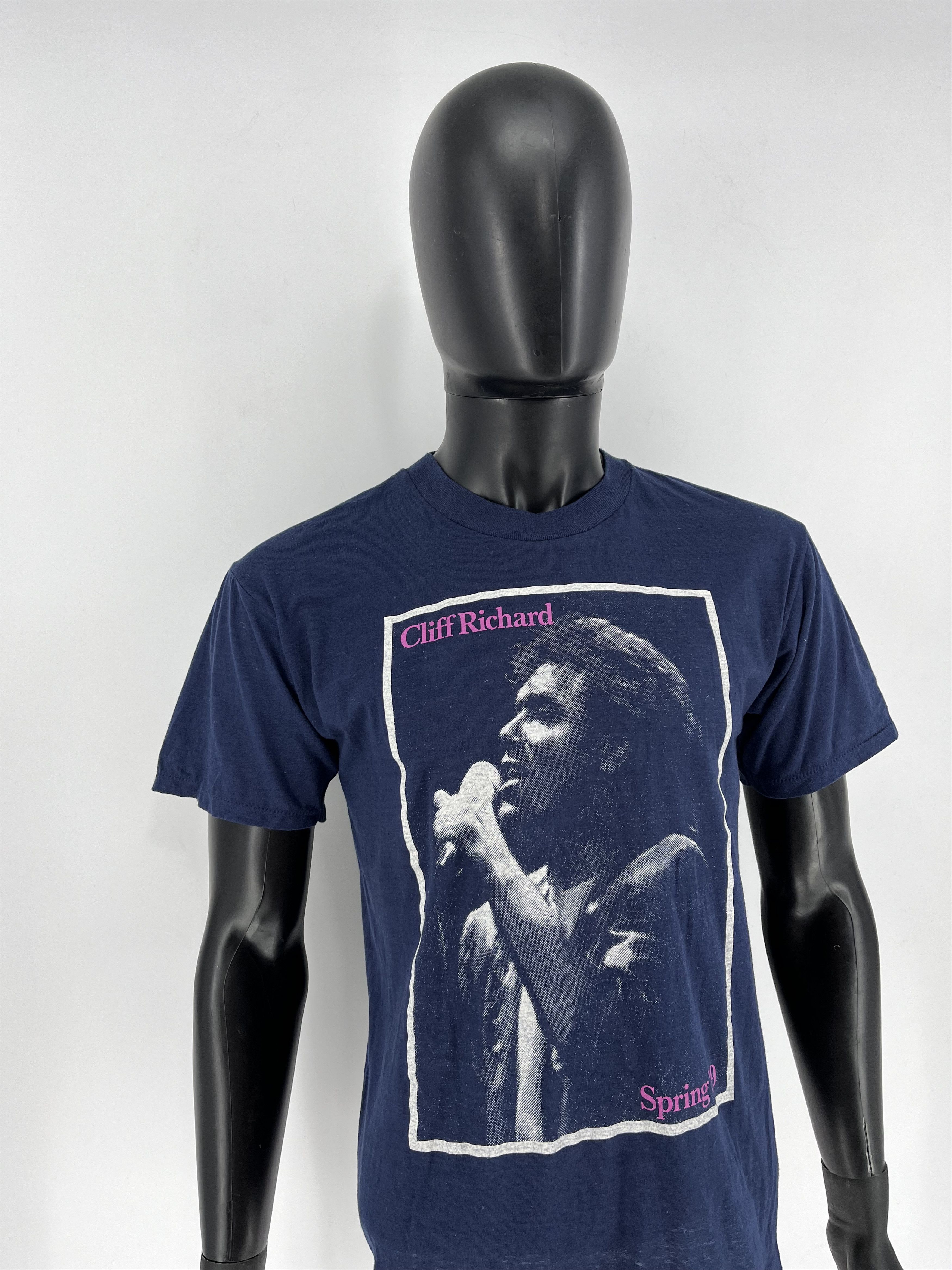 Band Tees × Vintage Vintage Cliff Richard The Spring 1989 T-Shirt Size L Size US L / EU 52-54 / 3 - 3 Thumbnail