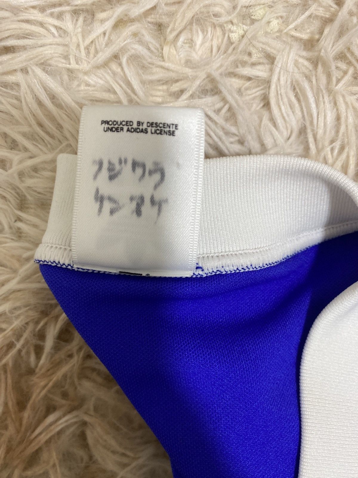 Adidas Original Vintage Yokohama Marinos Jersey (ASR-555A) Size US M / EU 48-50 / 2 - 4 Thumbnail