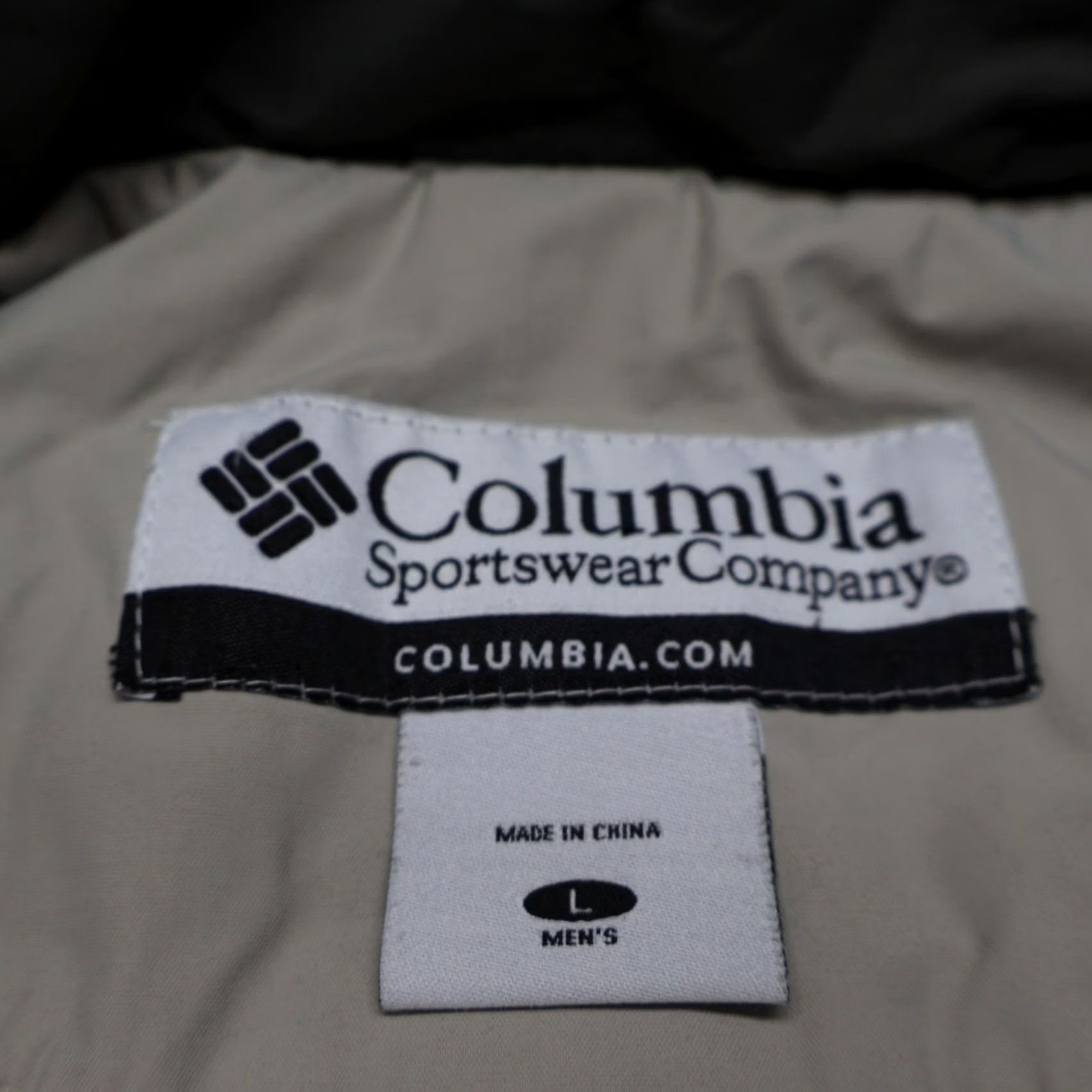 Rains Columbia Jacket Mens Large Hooded Insulated Outdoor Snow Wind Rain Gray Parka Size US L / EU 52-54 / 3 - 7 Thumbnail