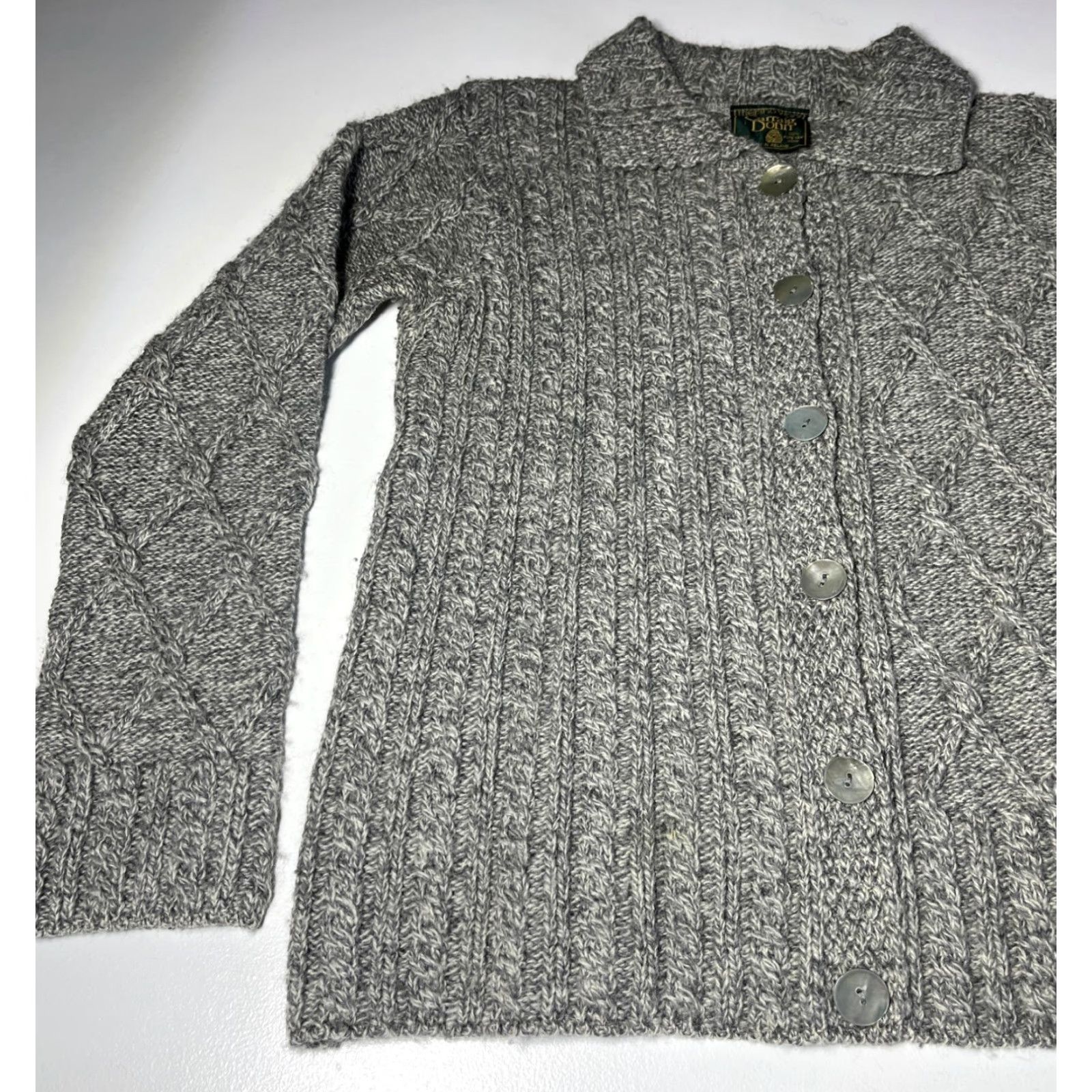 Vintage Carraig Donn Cardigan Sweater Women’s Merino Wool Gray Sz M Crew Neck Long Sleeve Knit Vintage Cardigan Womens Size M / US 6-8 / IT 42-44 - 6 Thumbnail
