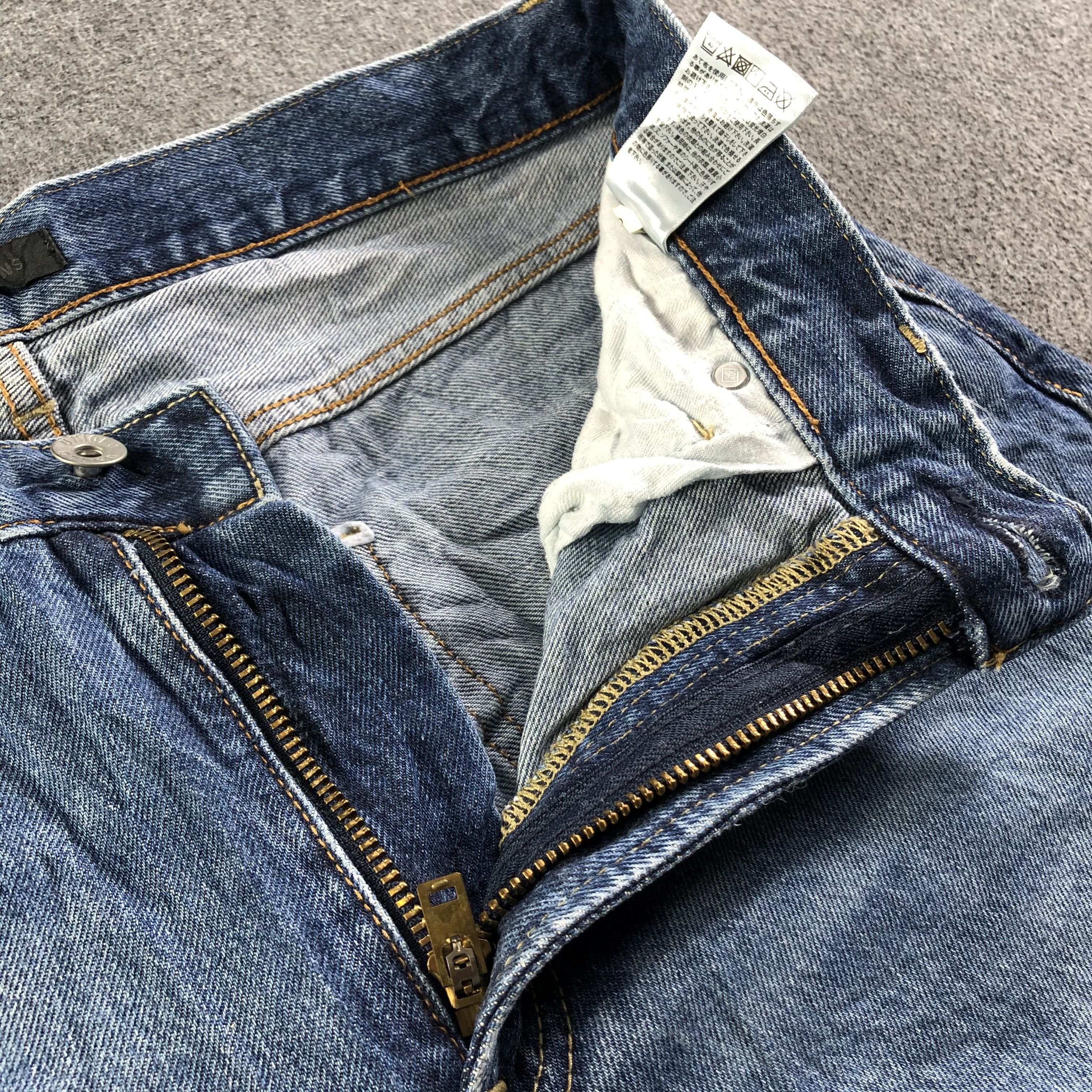 Uniqlo Blue Wash Uniqlo Jeans-J3755 Size US 33 - 7 Thumbnail
