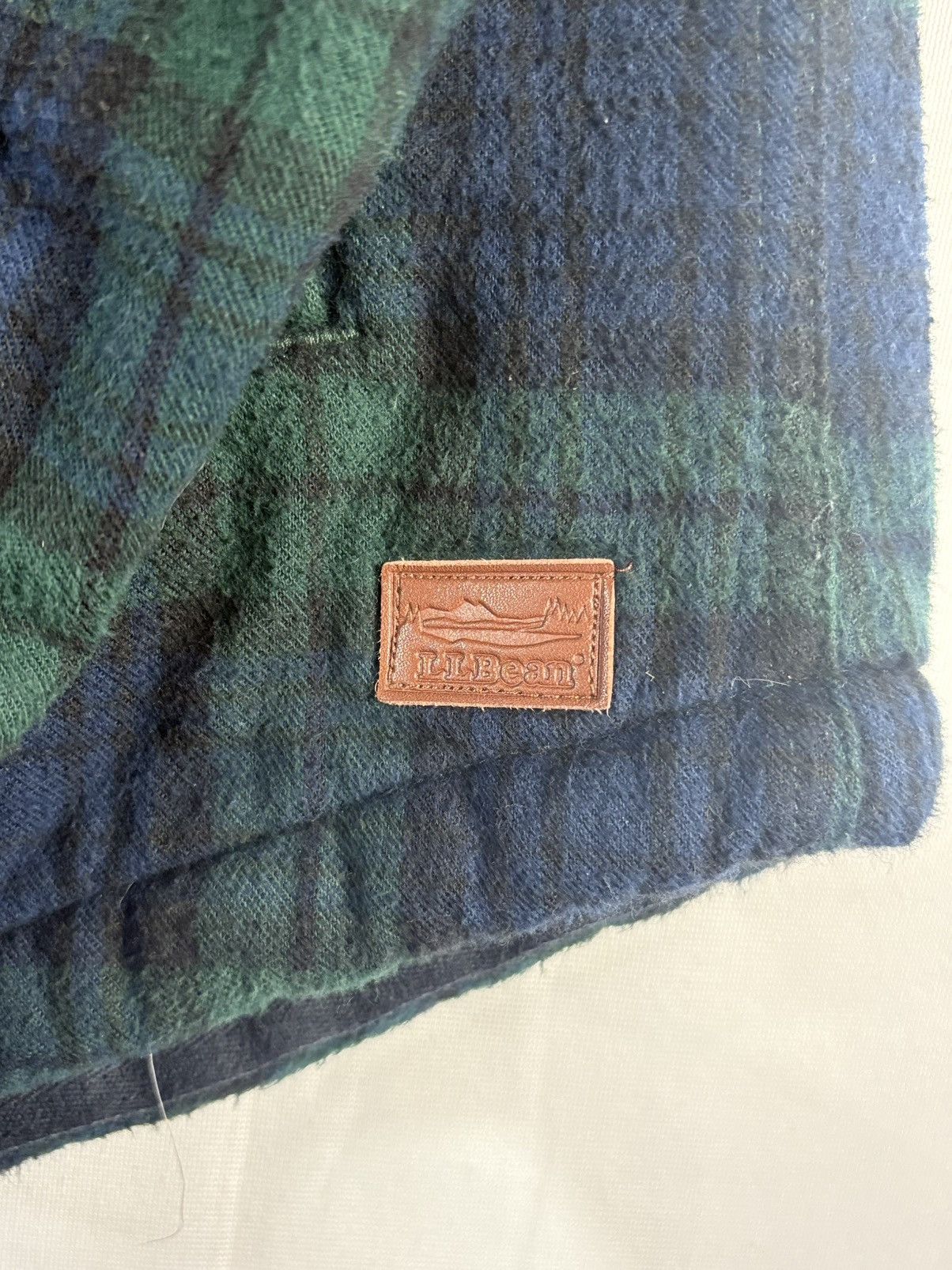 L.L. Bean Women’s LL Bean Scotch Plaid Sherpa Lined Zip Up | $40 Size XS / US 0-2 / IT 36-38 - 3 Thumbnail
