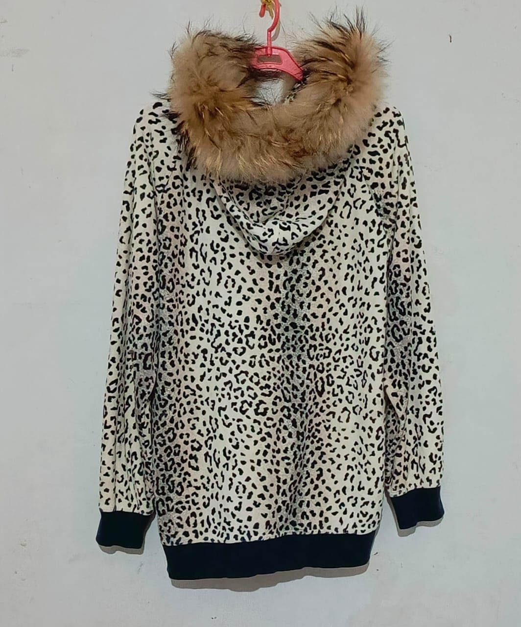 Le Grande Bleu (L.G.B.) white leopard Size US S / EU 44-46 / 1 - 3 Thumbnail