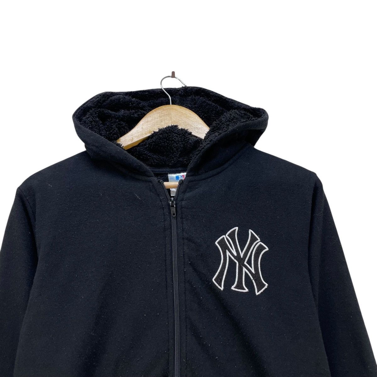 MLB 💥 vintage New York Yankees Major League Baseball Zip Up Size US M / EU 48-50 / 2 - 3 Thumbnail