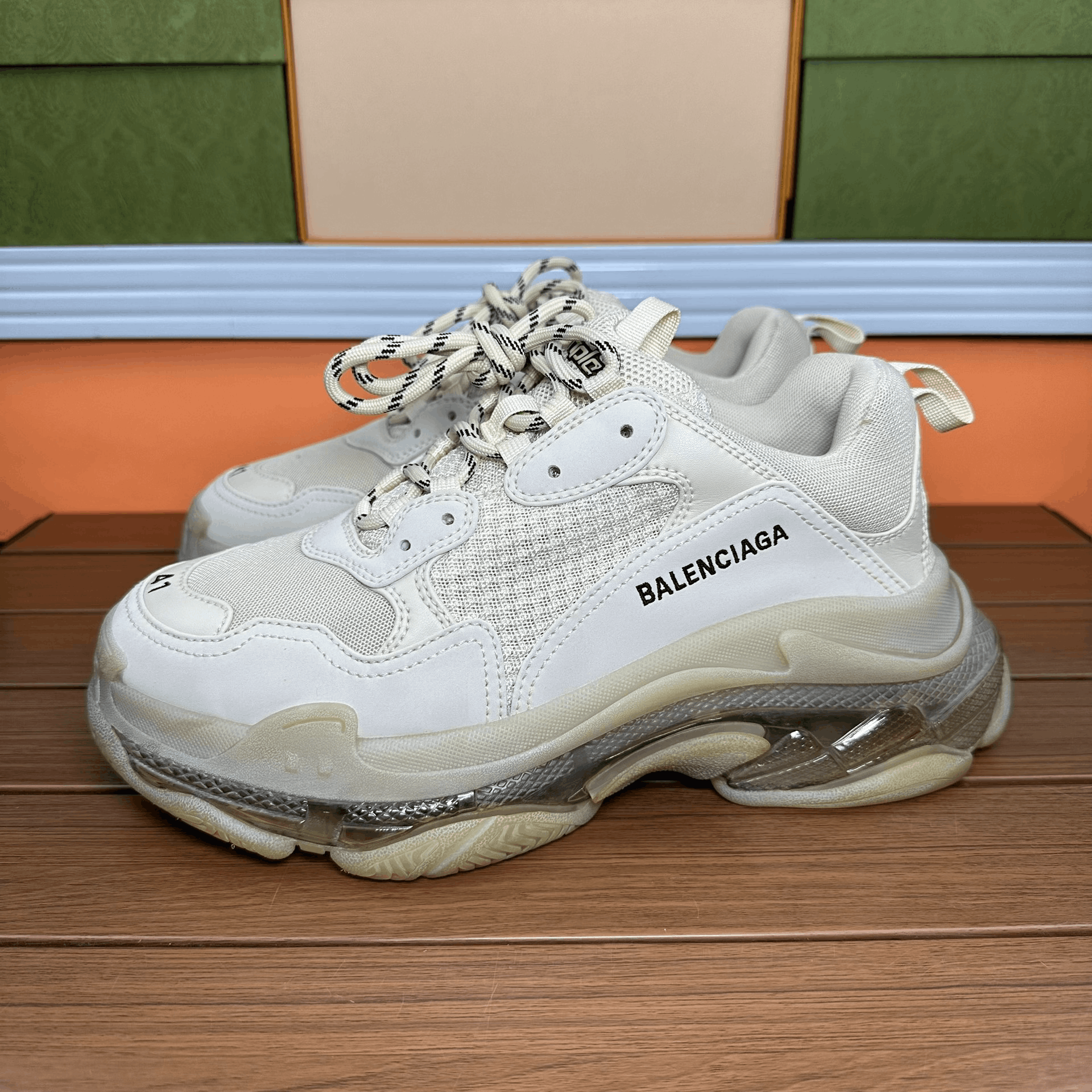 Balenciaga Balenciaga White Lowtop Sneakers it_41 Women Size US 11 / IT 41 - 1 Thumbnail