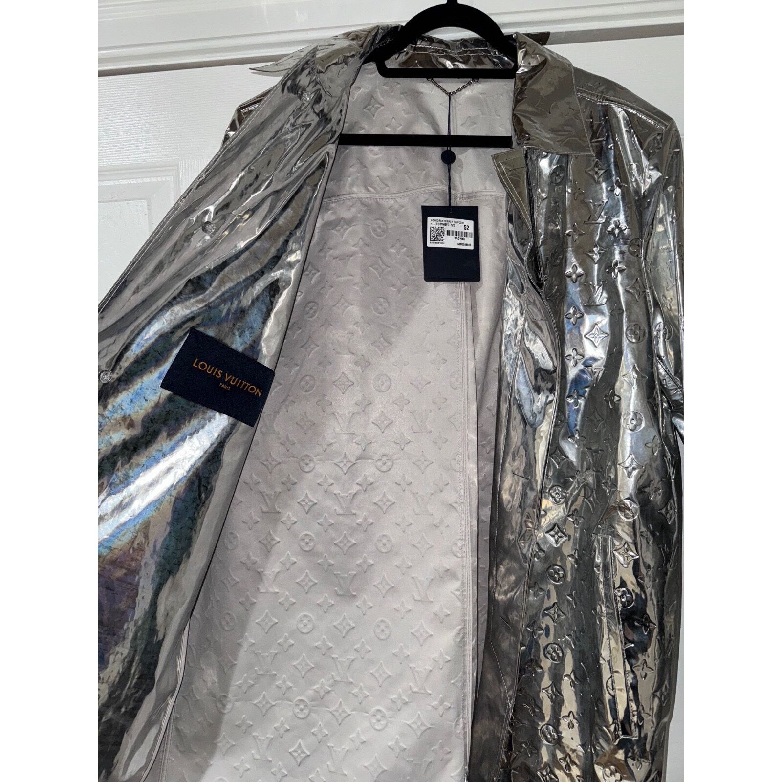 Louis Vuitton Louis Vuitton Virgil Mirror Raincoat Coat Logo Jacket 52 Size US L / EU 52-54 / 3 - 11 Thumbnail