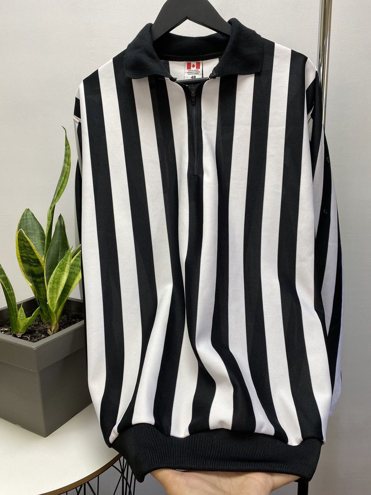 Ccm × Vintage Vintage CCM Hockey Referee Jersey Size 48 Size US M / EU 48-50 / 2 - 6 Thumbnail