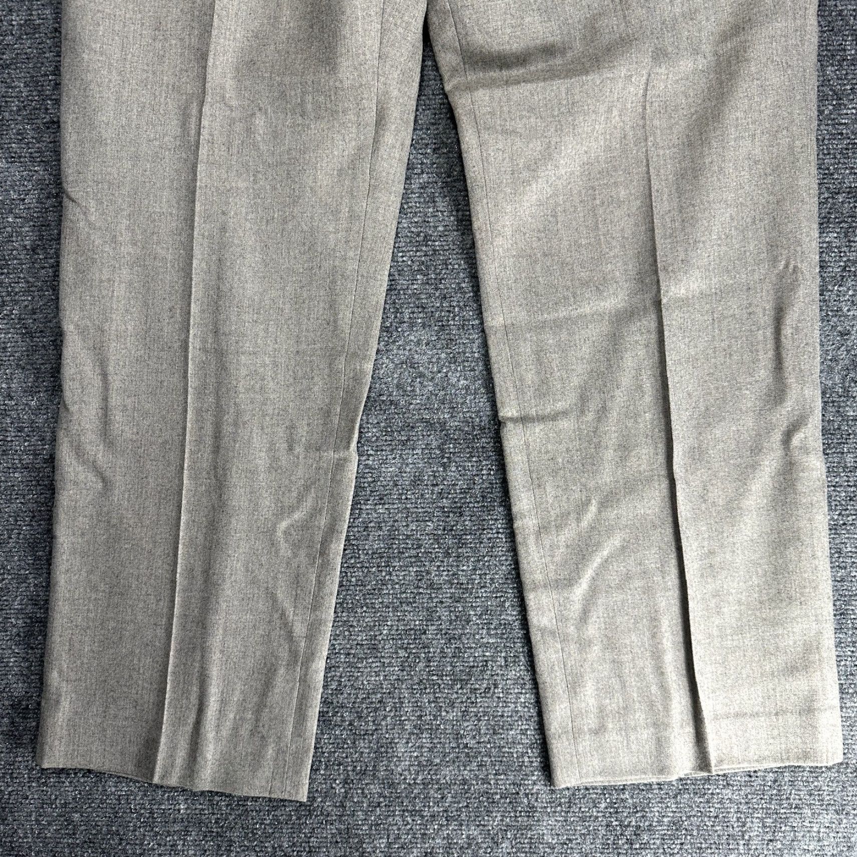 Ralph Lauren Lauren Ralph Lauren Pants Men 34 Trim Fit Gray Wool Straight Leg Flat Front Pockets Dress Pants Size US 34 / EU 50 - 2 Thumbnail