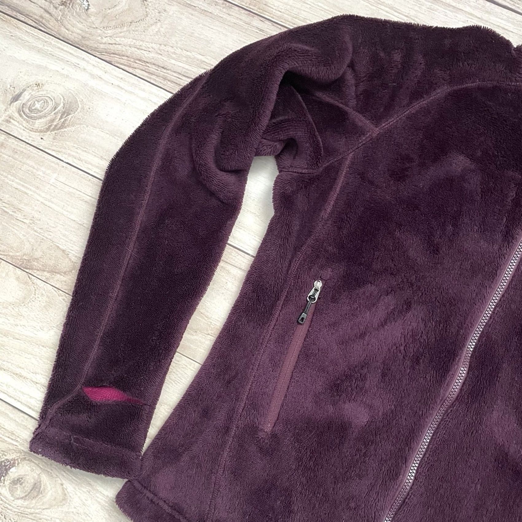 Patagonia Patagonia Jacket Women's L Purple R4 Regulator Fleece Full Zip 36113 Size L / US 10 / IT 46 - 3 Thumbnail