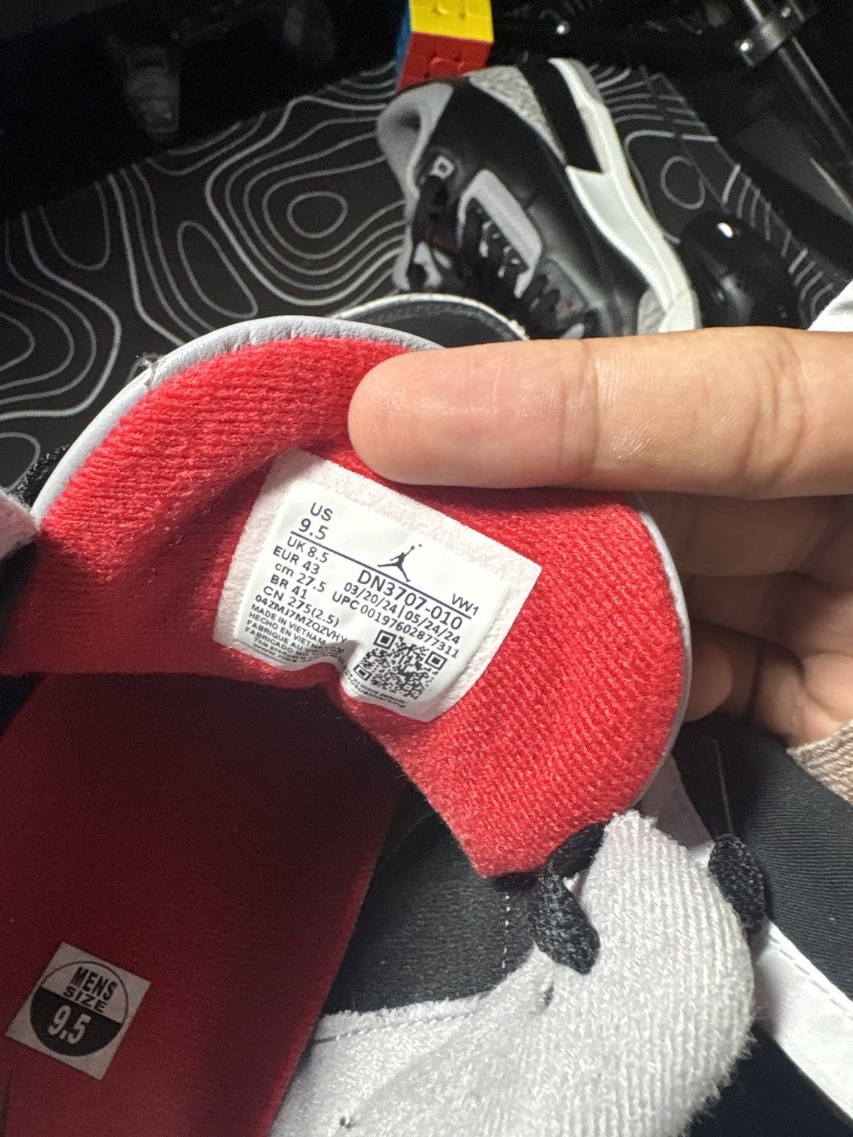Jordan Brand Jordan 3 Retro OG Size US 9.5 / EU 42-43 - 6 Thumbnail
