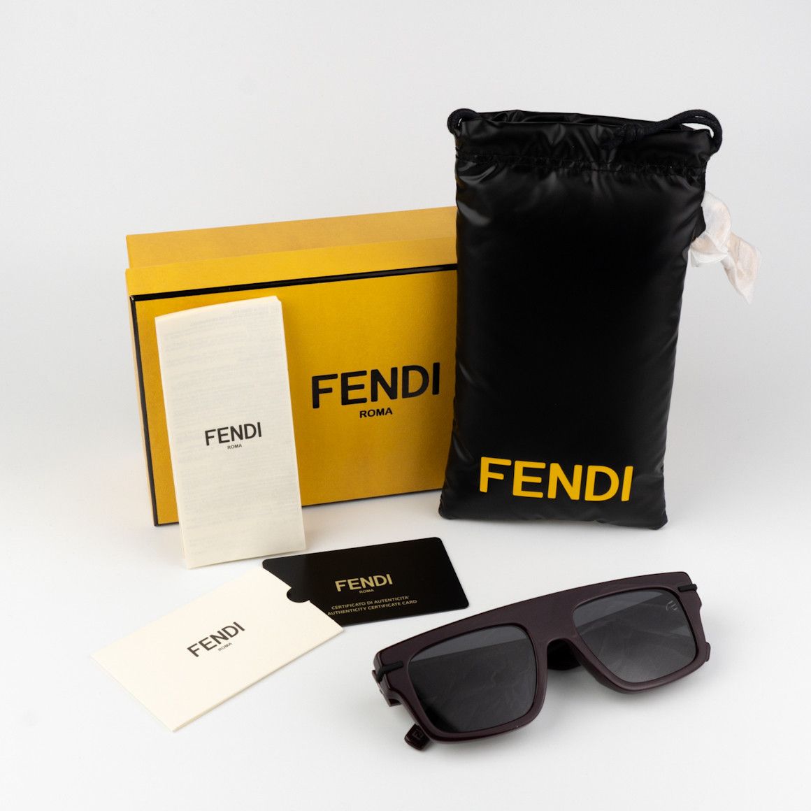 Fendi NEW Fendi FE40091U FENDIGRAPHY 69A Unisex Square Sunglasses Size ONE SIZE - 8 Thumbnail