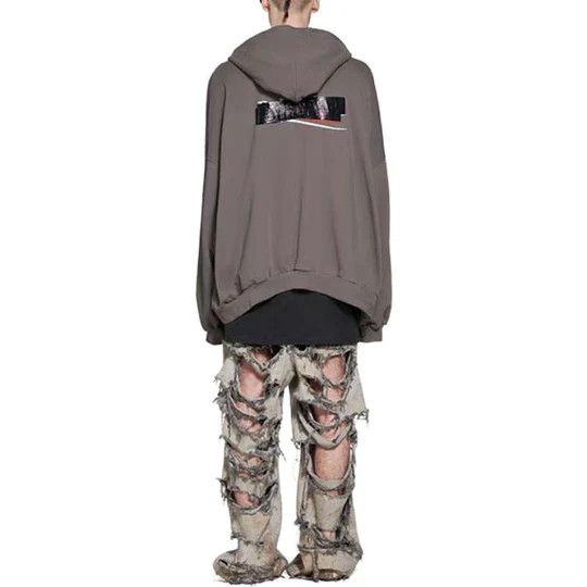 Balenciaga o1mt1gz0125 Gaffer Hoodie Oversized in Brown Size US S / EU 44-46 / 1 - 3 Thumbnail