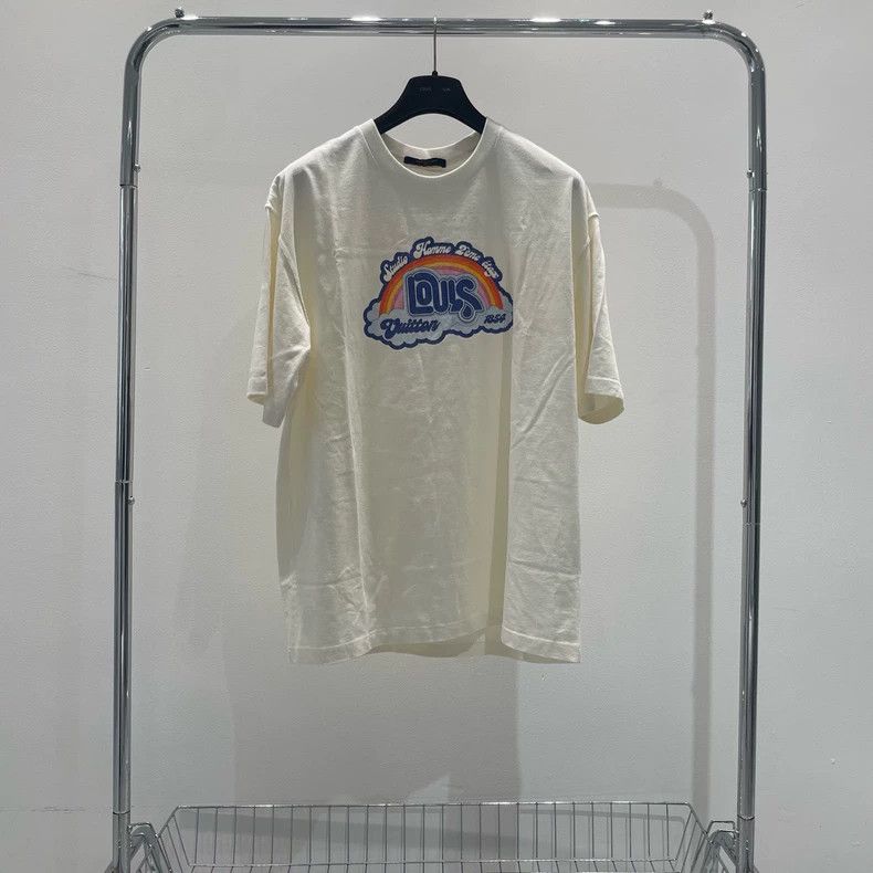 Louis Vuitton Louis Vuitton size 5l Rainbow printed short sleeves Size US M / EU 48-50 / 2 - 1 Thumbnail
