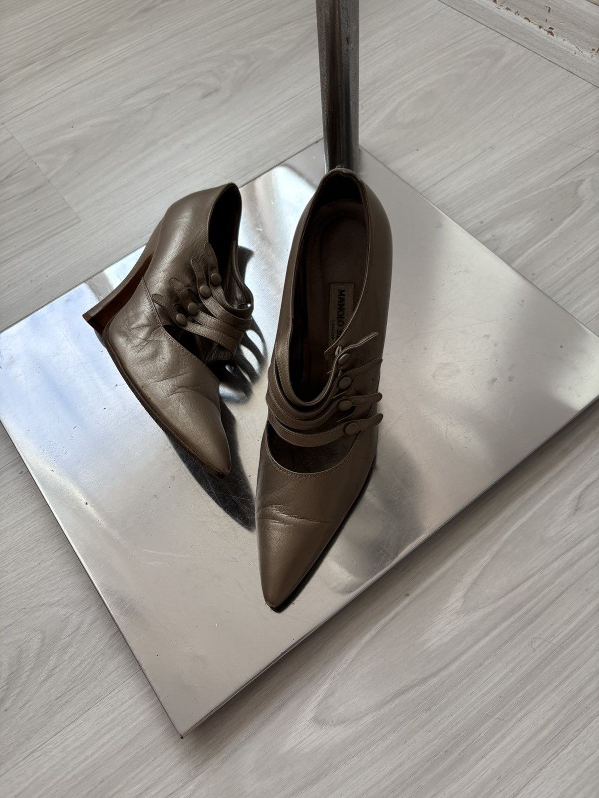 Manolo Blahnik Manolo Blahnik heels Size US 8 / IT 38 - 14 Thumbnail