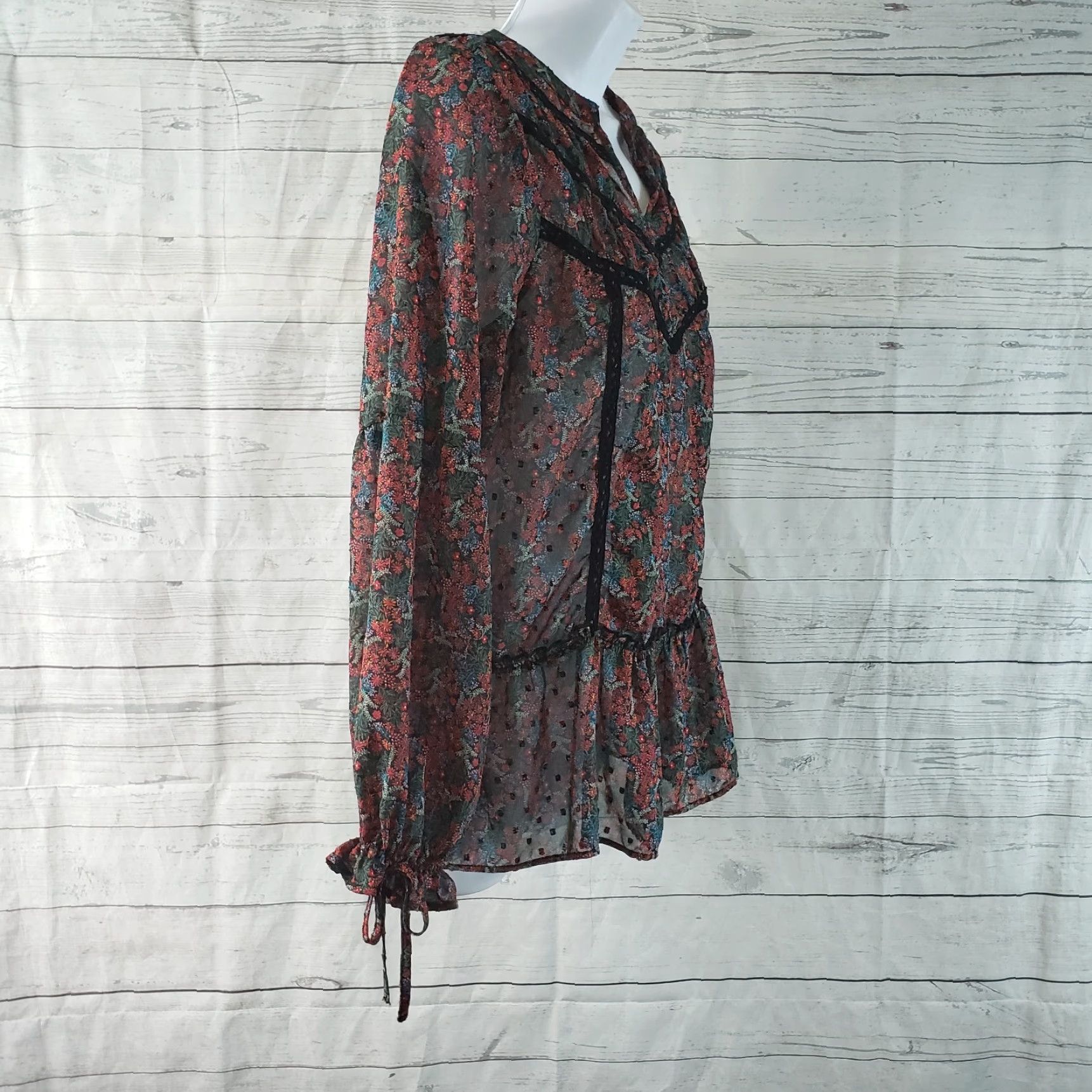 Vintage Matilda Jane Womens Blouse Sz S Red Floral Long Sleeve Sheer Satin Polyester Shirt Womens Regular 90s? Size S / US 4 / IT 40 - 3 Thumbnail