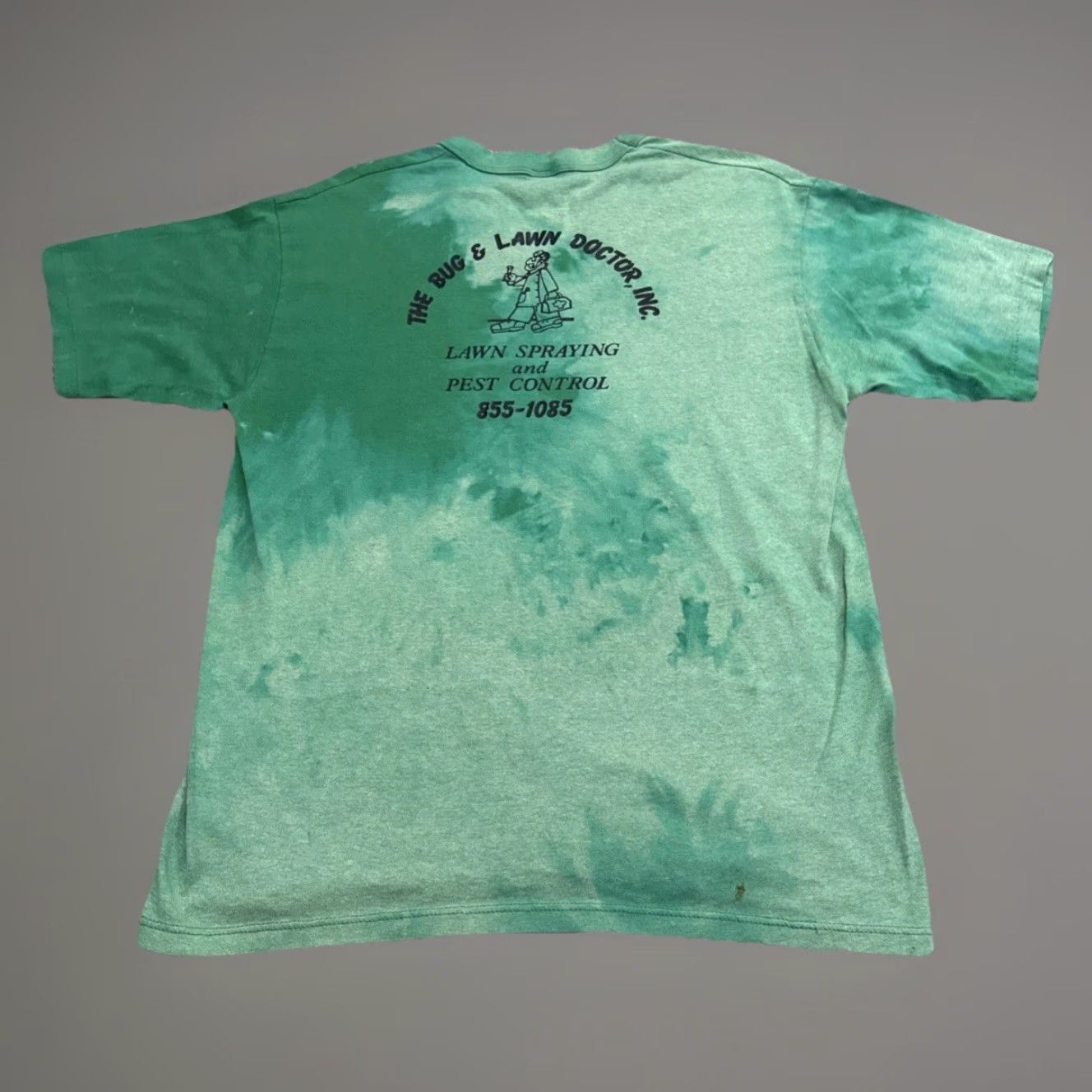 Jerzees VINTAGE 80s Bug & Lawn Doctor Funny Green Faded Distressed T-Shirt XL Mens Jerzees Regular Green Distressed 80s Funny T-Shirt Size US XL / EU 56 / 4 - 2 Thumbnail