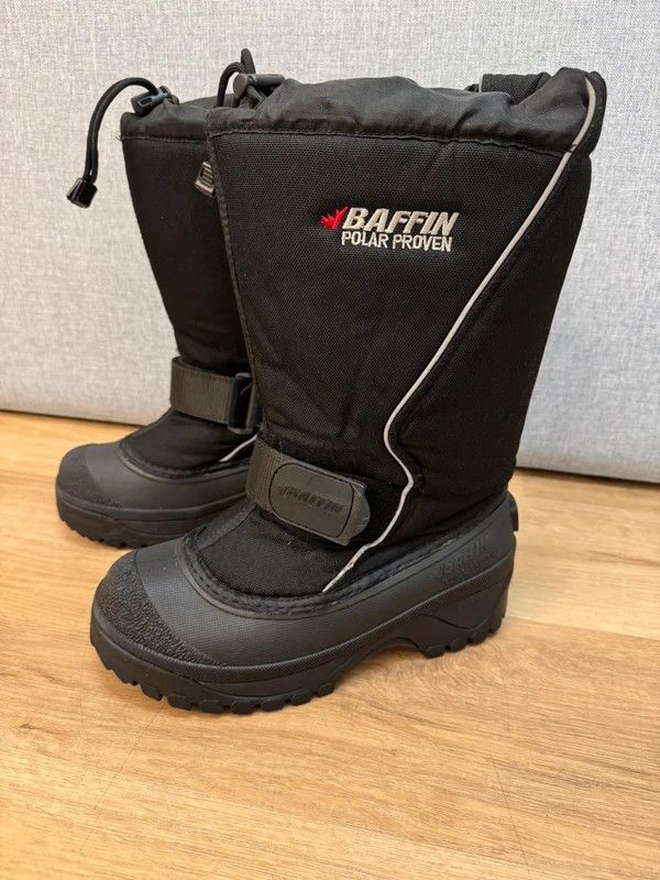 Other Baffin Tundra Polar Proven Canada Snow Boots size 40 Size US 7 / EU 40 - 8 Thumbnail