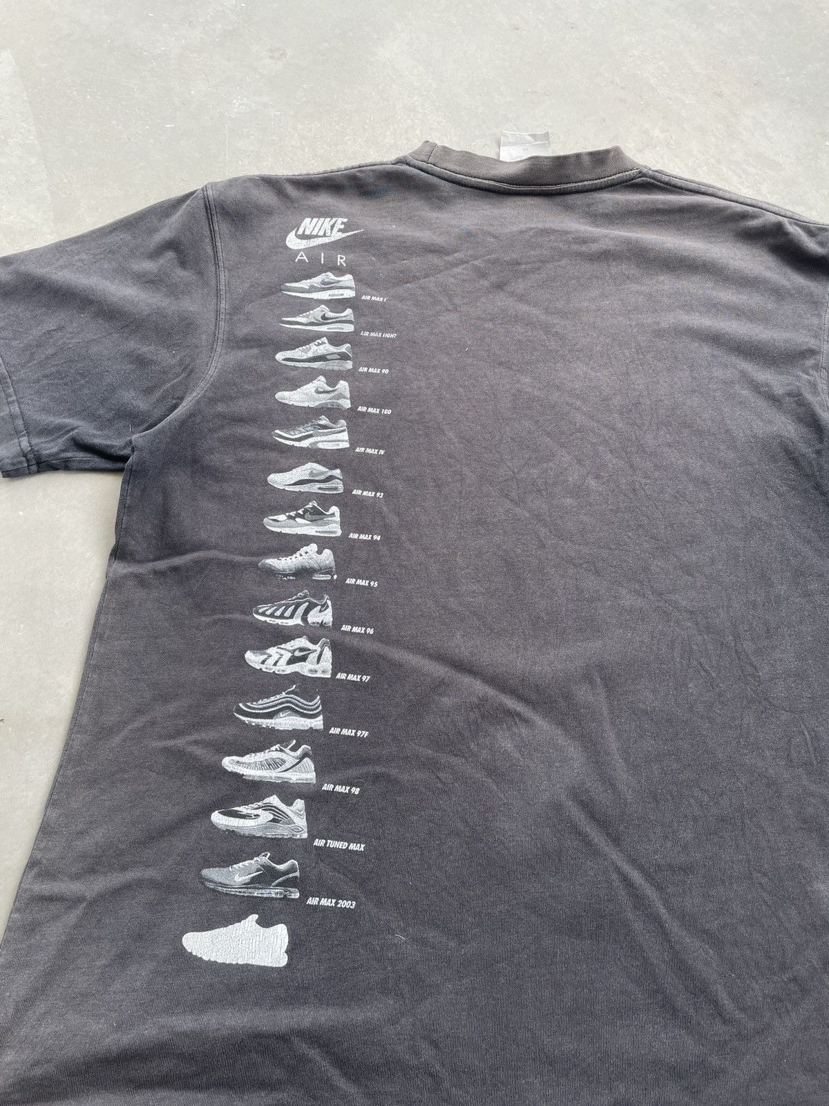 Nike VINTAGE DISTRESSED WELLFADED AIRMAX TEE Size US M / EU 48-50 / 2 - 6 Thumbnail
