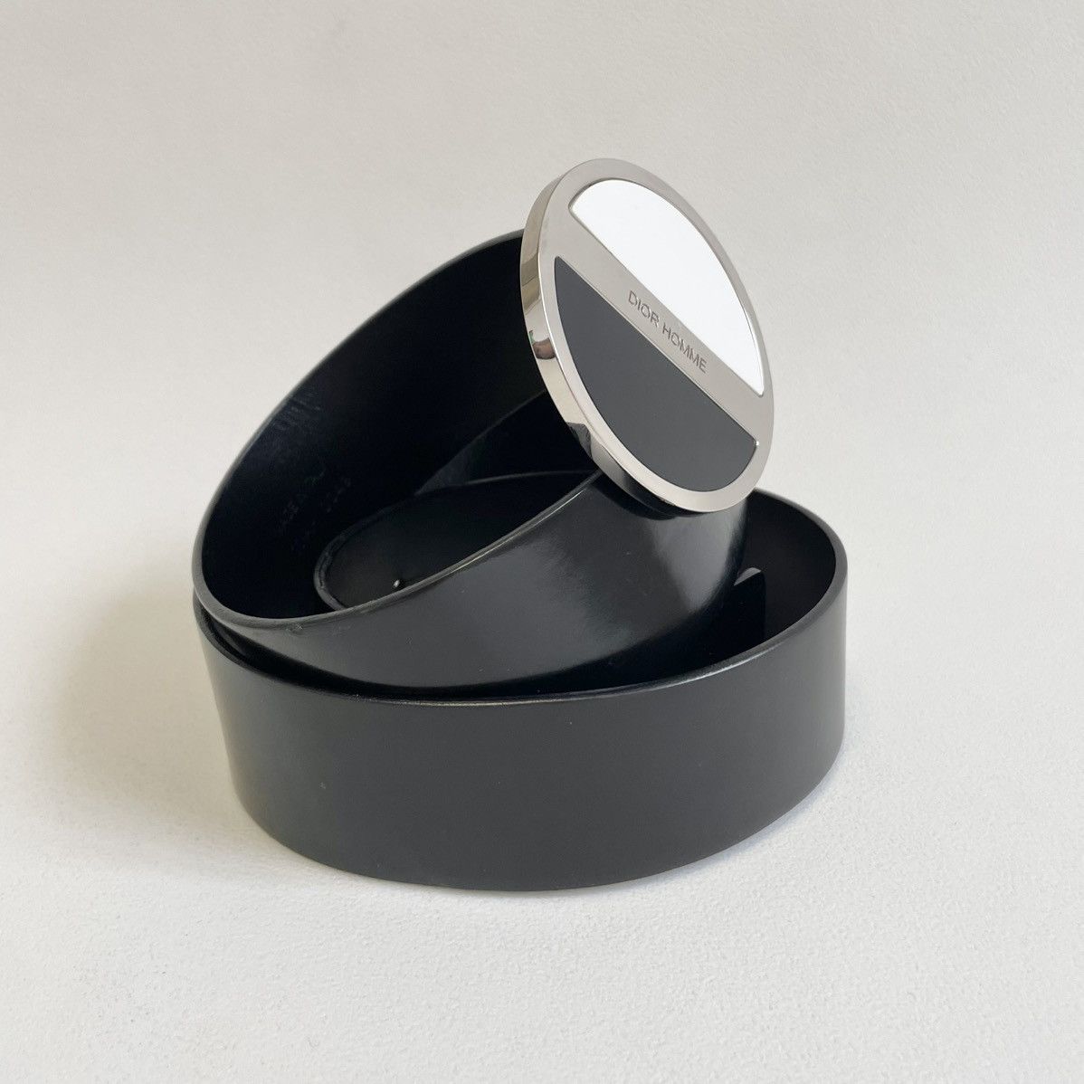 Dior Round Metal Buckle Black Leather Belt Size ONE SIZE - 6 Thumbnail