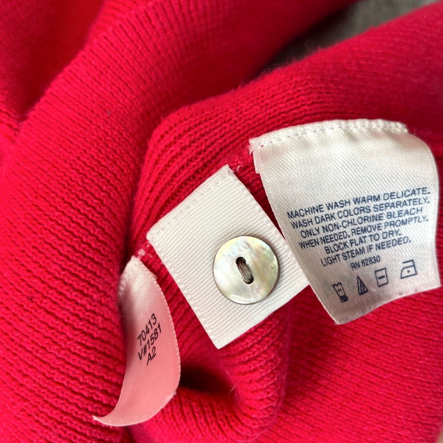 Lands' End VINTAGE Lands' End Sweater Cardigan Womens Medium Red Tight-Knit Button Front V-Neck Winter Casual Comfort Men’s? Size M / US 6-8 / IT 42-44 - 4 Thumbnail